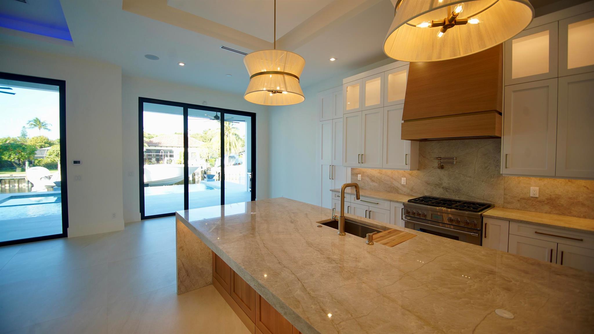 PIRATES COVE - Residential