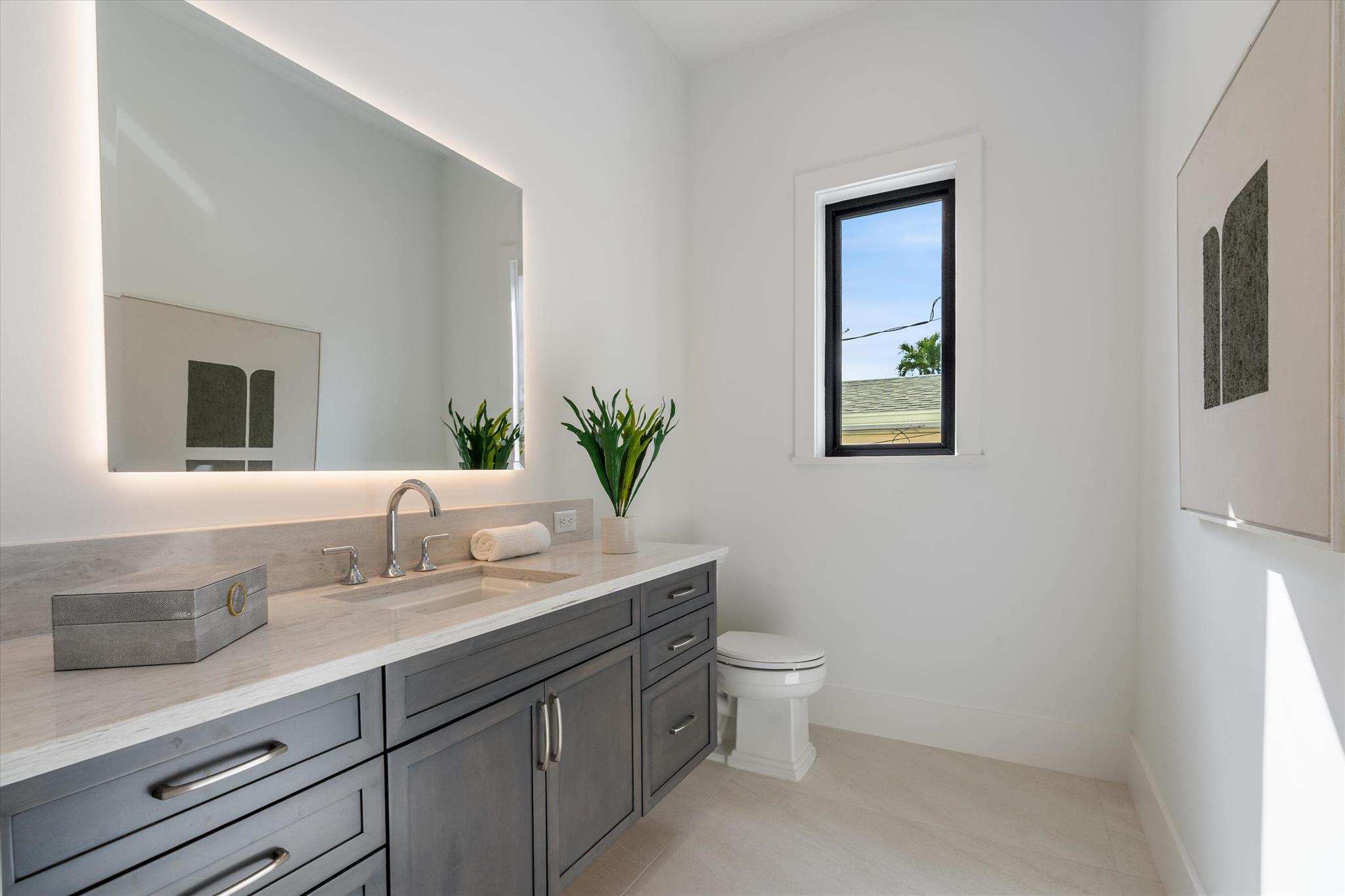 PIRATES COVE - Residential