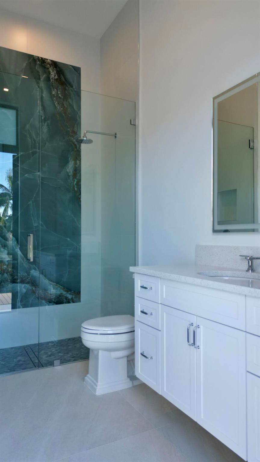 PIRATES COVE - Residential