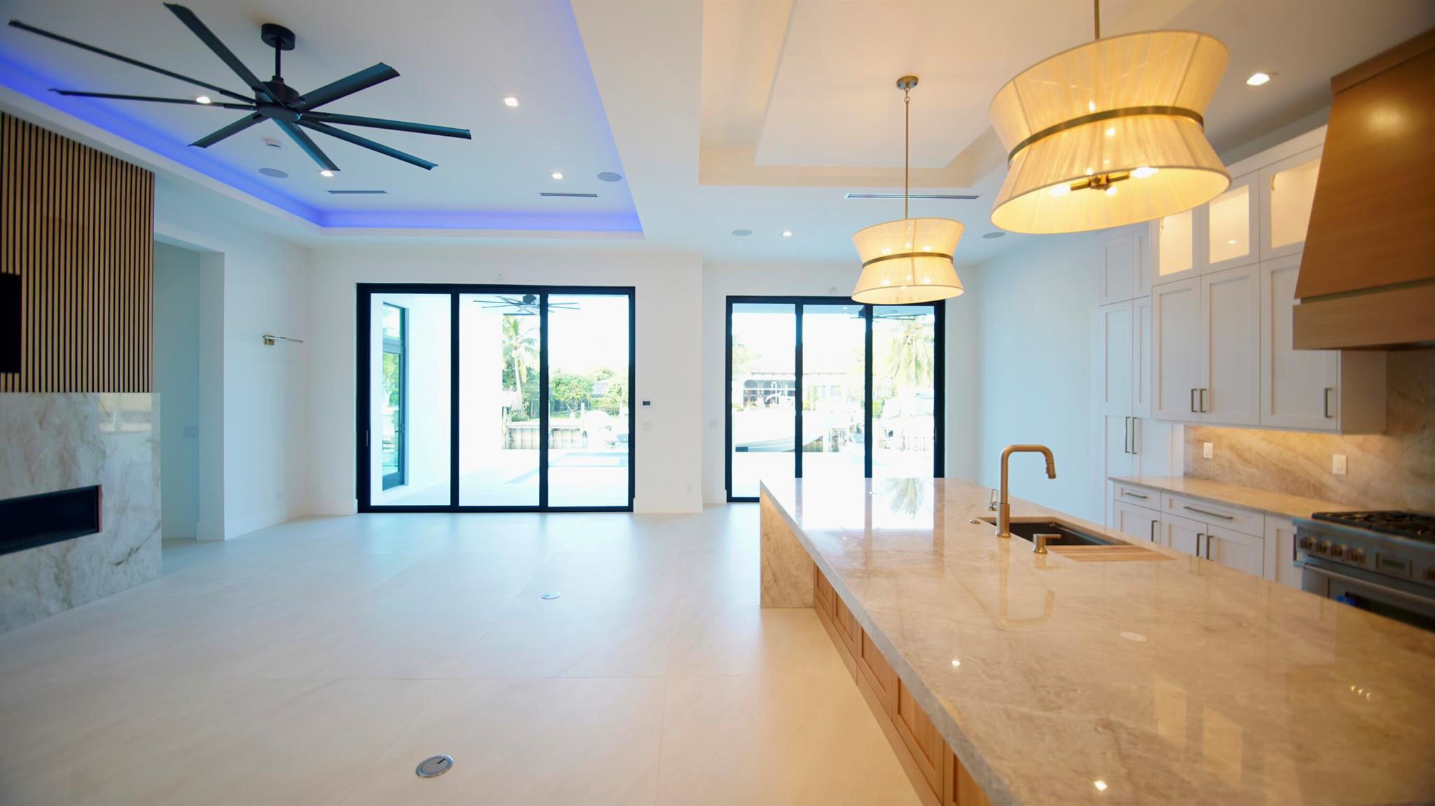 PIRATES COVE - Residential