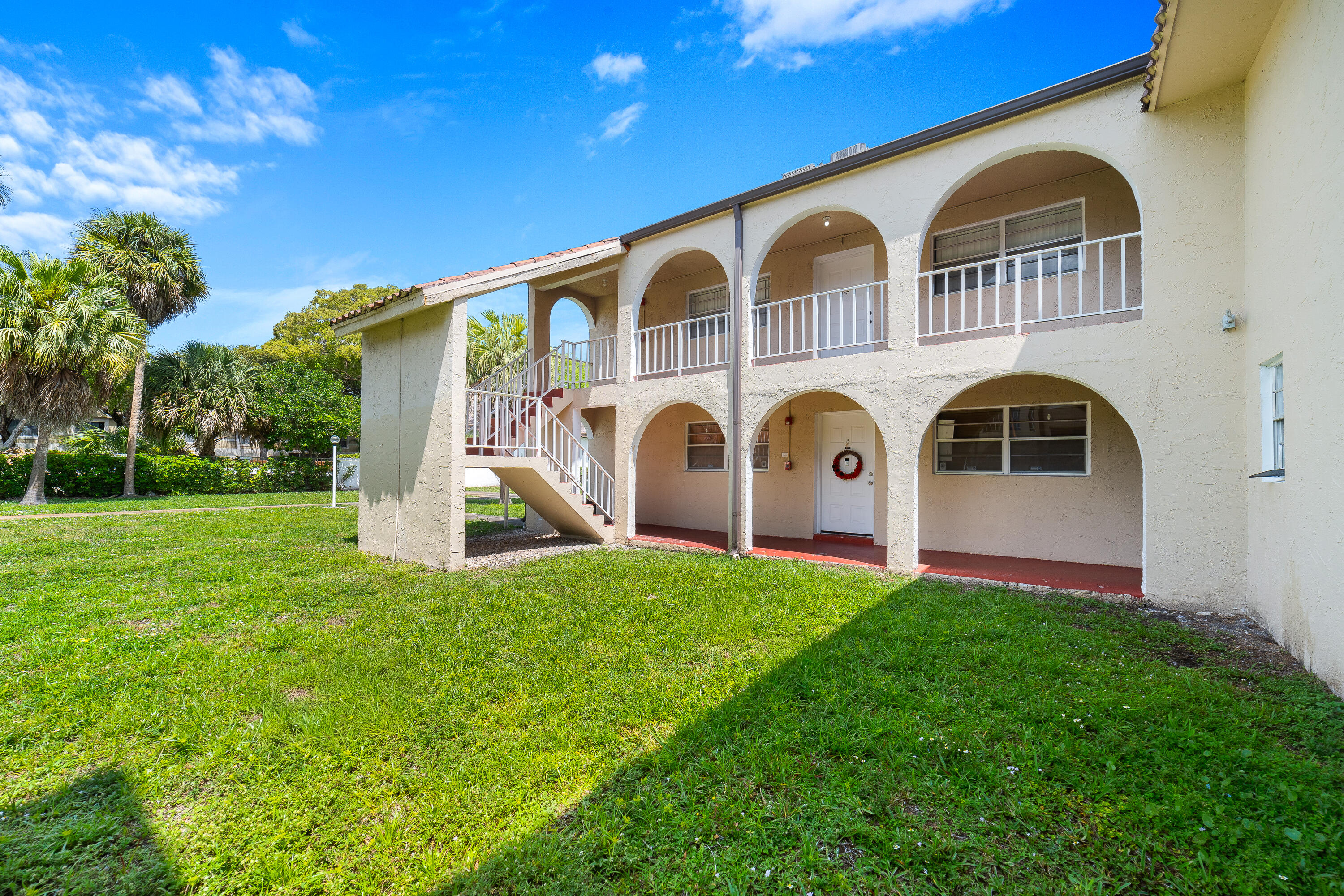 CORAL GARDENS CONDO - Residential