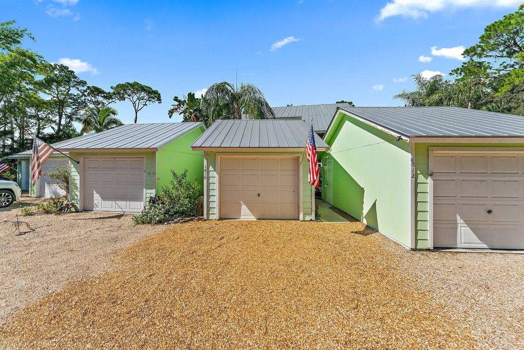 Photo of 1810 SE Hideaway Circle #1810, Port Saint Lucie, FL 34952 (MLS # R10928508)