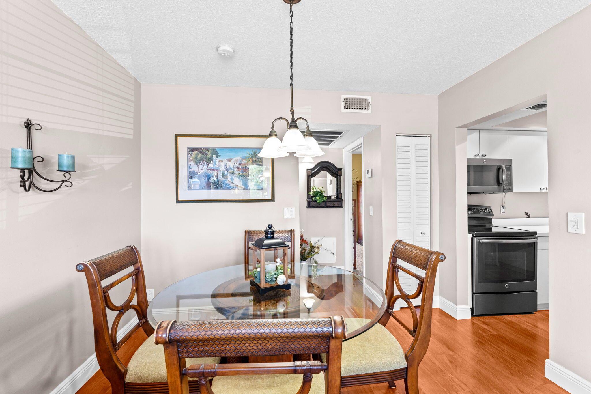 309 S Circle 202 Drive S 202