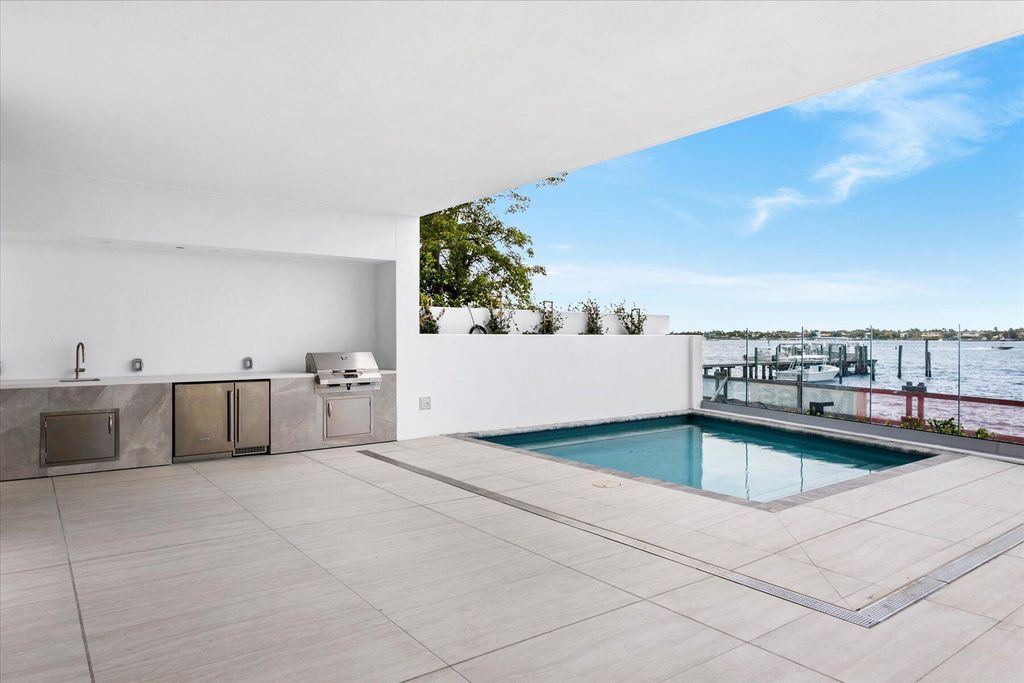 Photo of 4714 N Flagler Drive #102, West Palm Beach, FL 33407 (MLS # B26049443)