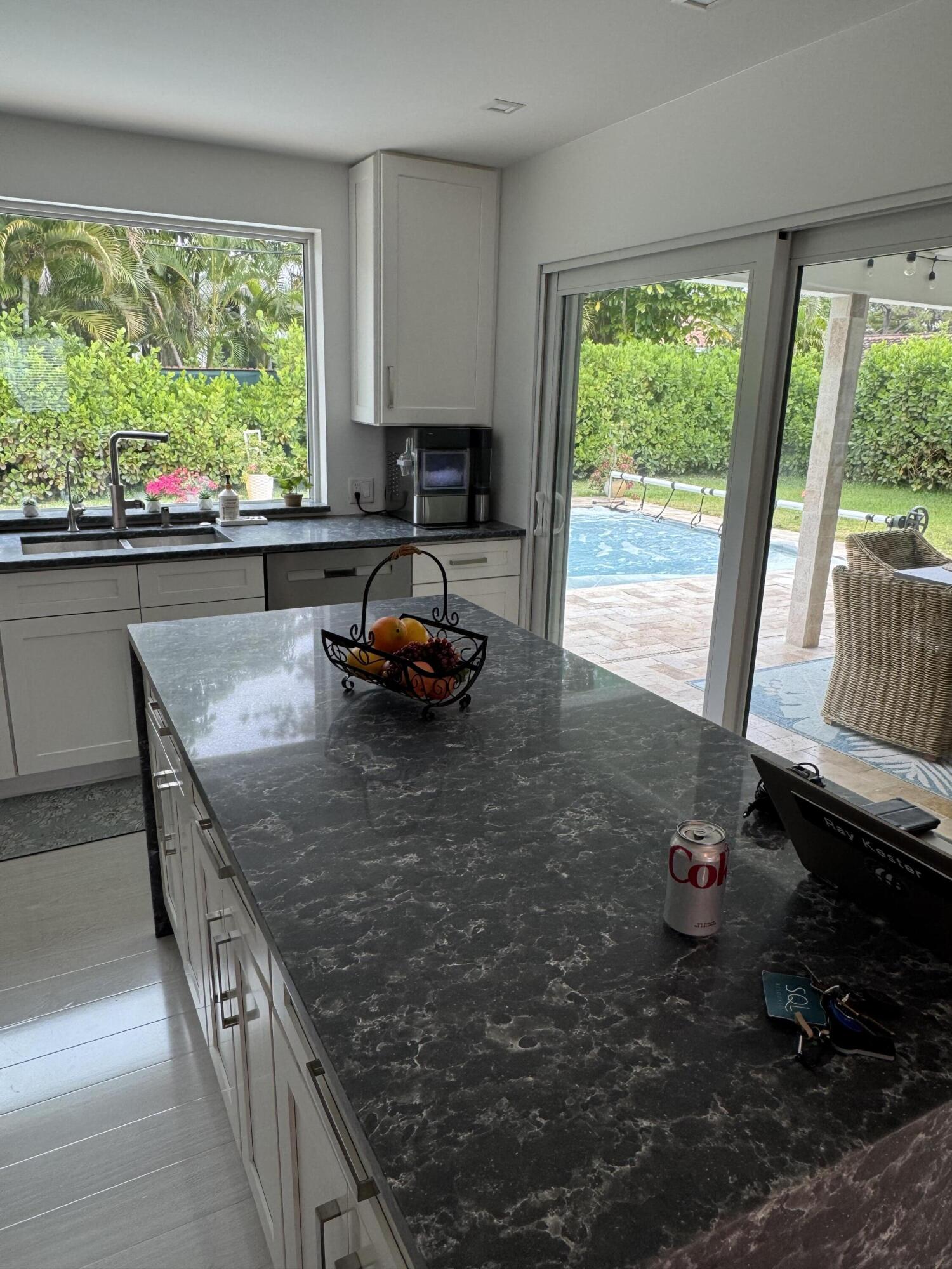 92 S 18th Ave Avenue S