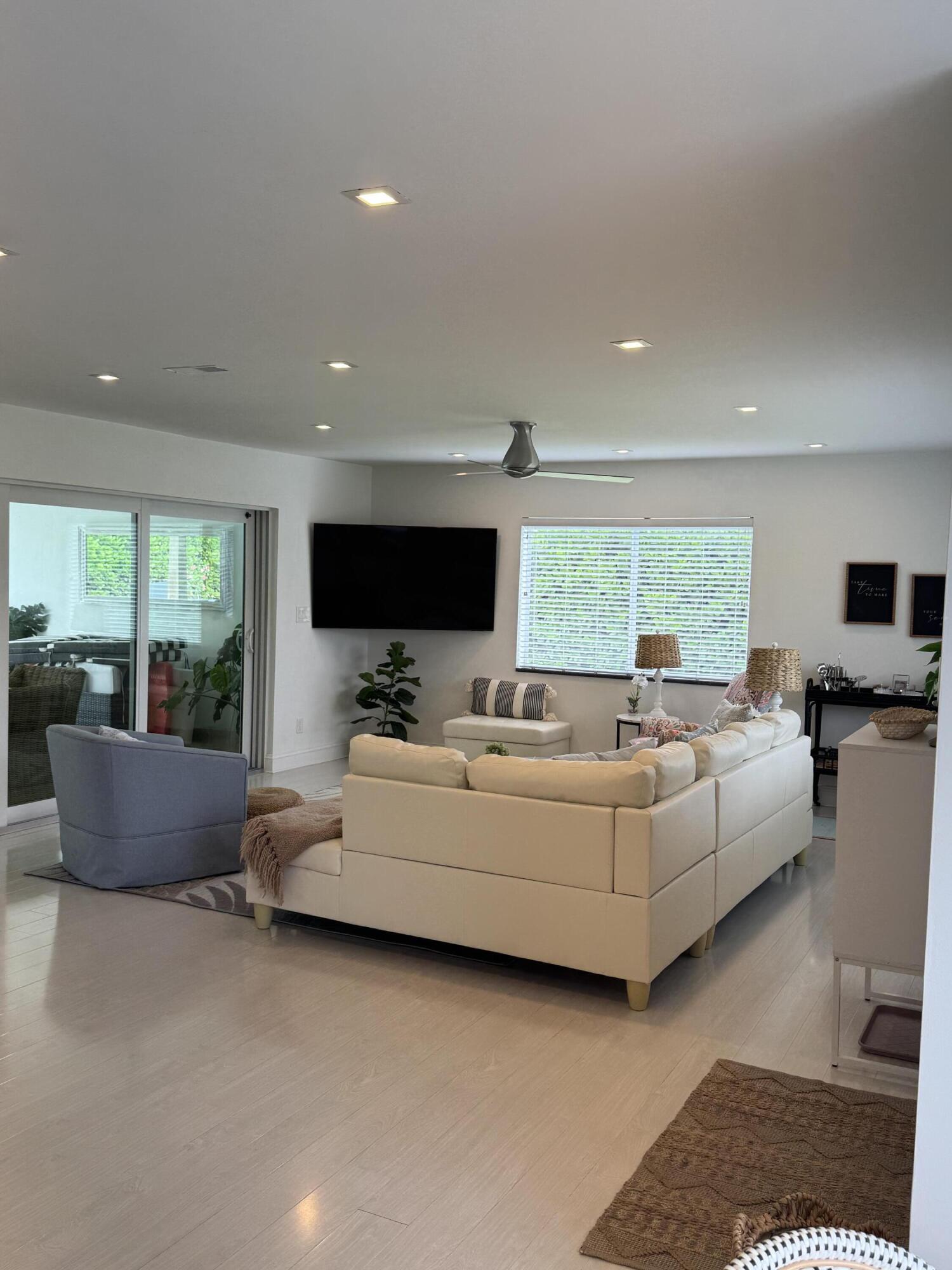 SOUTH PALM PARK - Residential