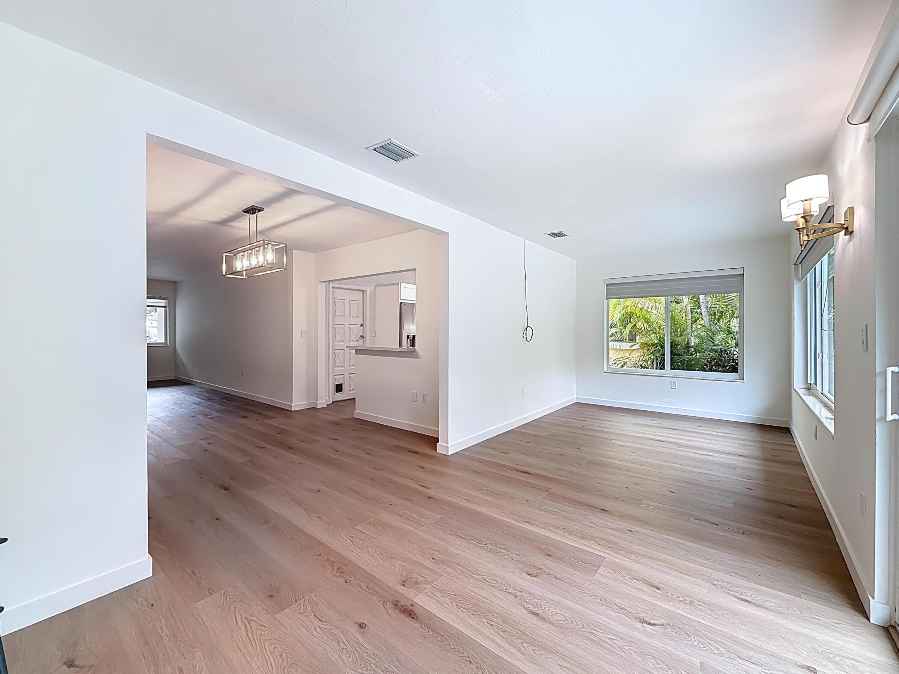 COCONUT GROVE SEC 1 CORAL - Residential