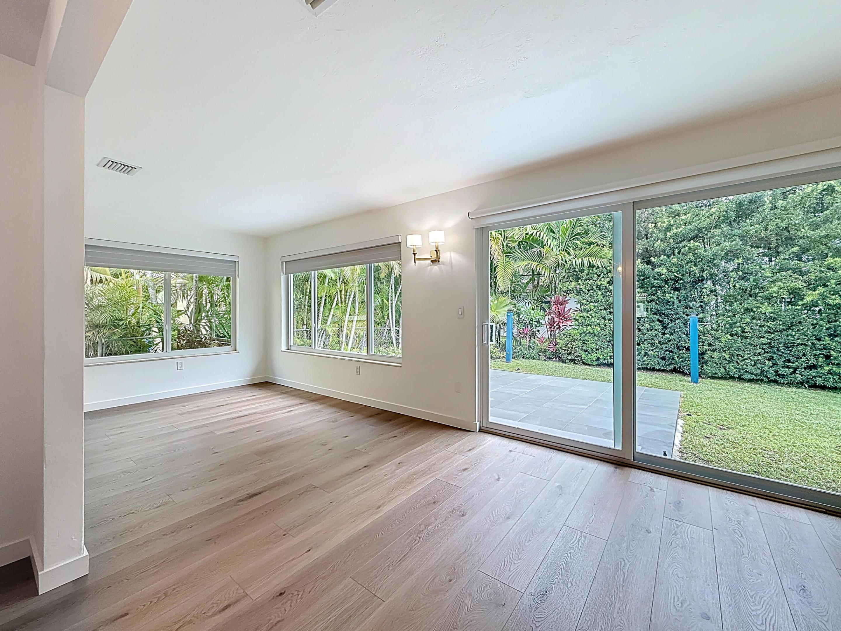 COCONUT GROVE SEC 1 CORAL - Residential