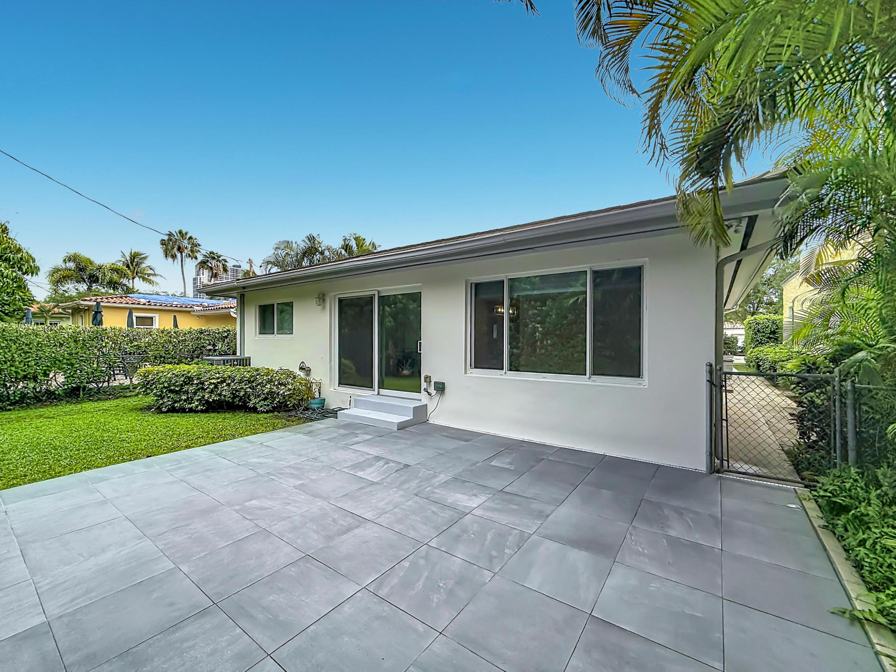 COCONUT GROVE SEC 1 CORAL - Residential