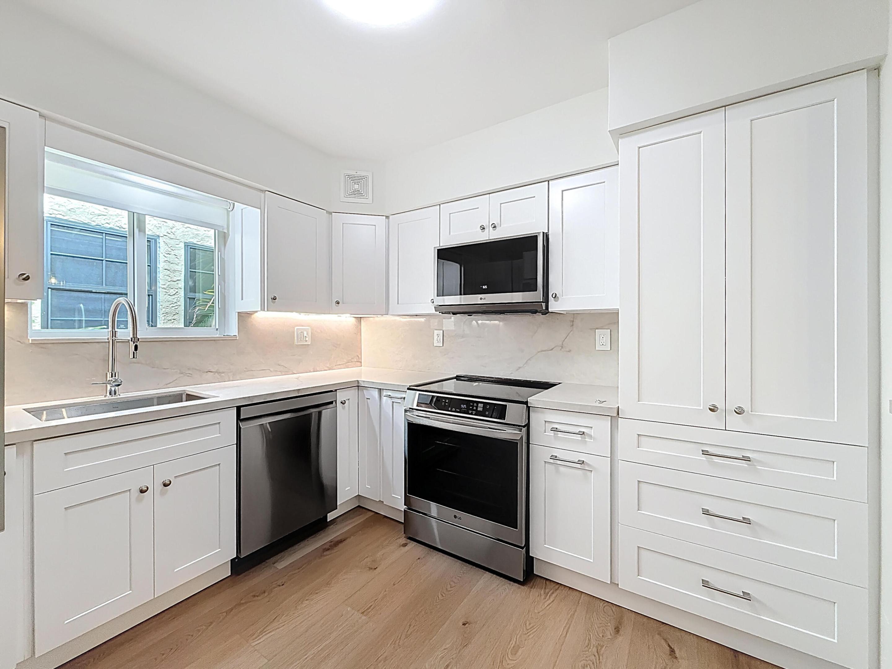 COCONUT GROVE SEC 1 CORAL - Residential