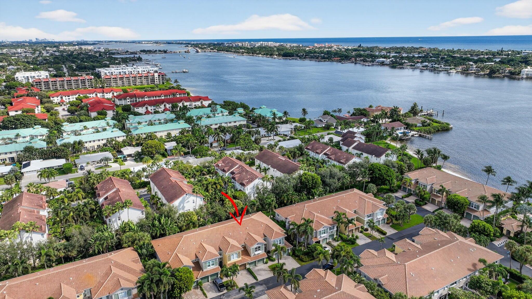 Las Brisas - Residential