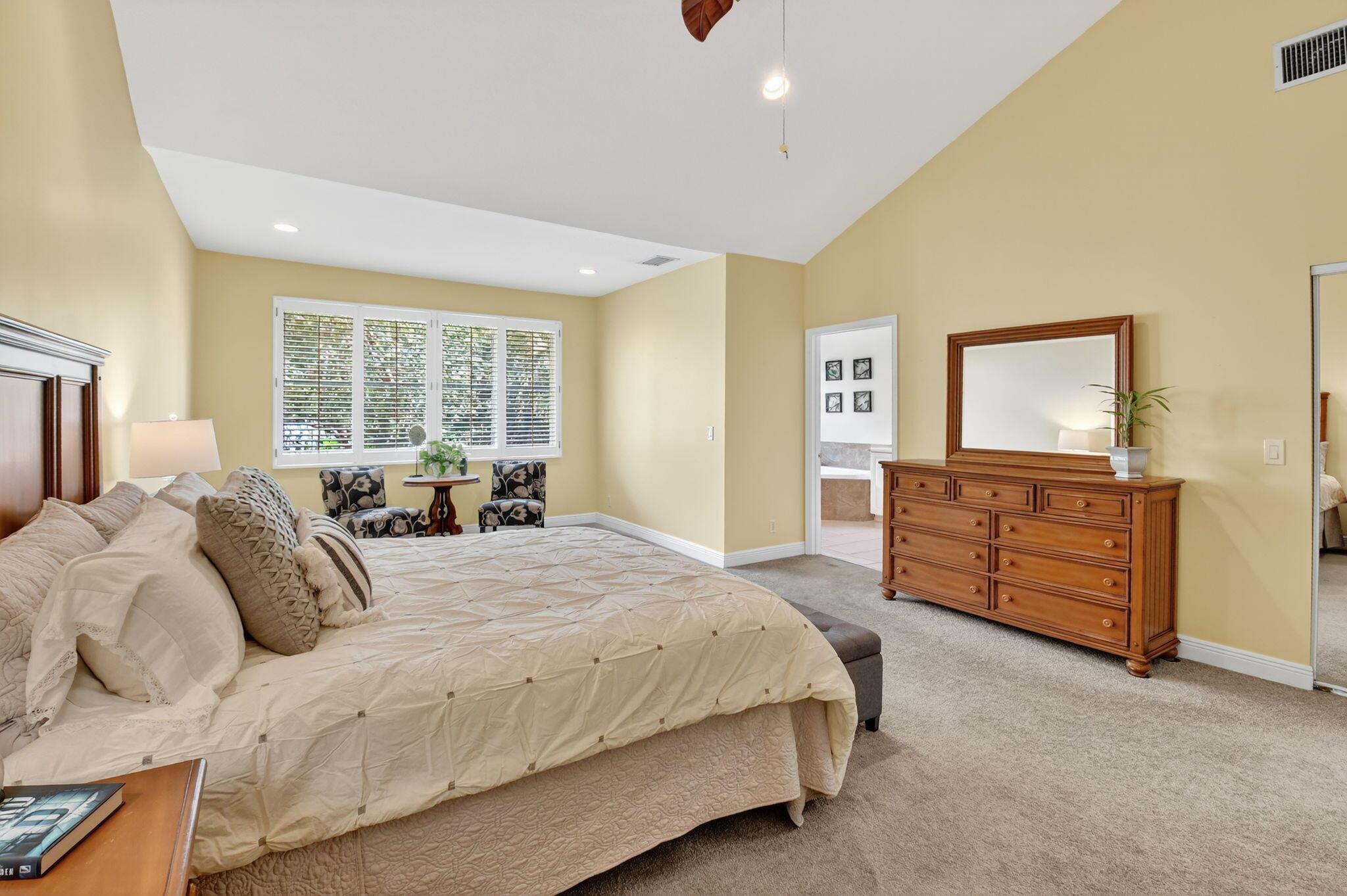 Las Brisas - Residential