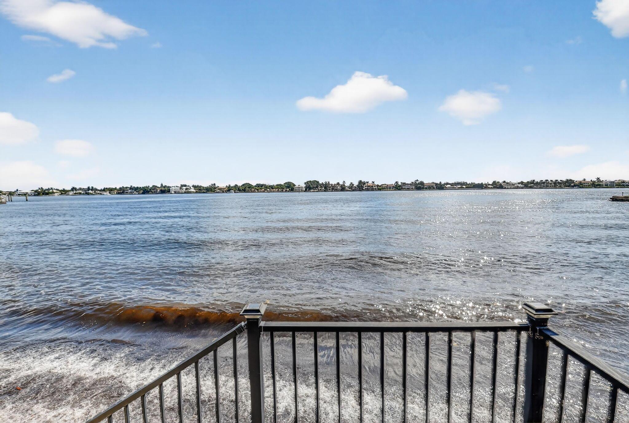 Las Brisas - Residential