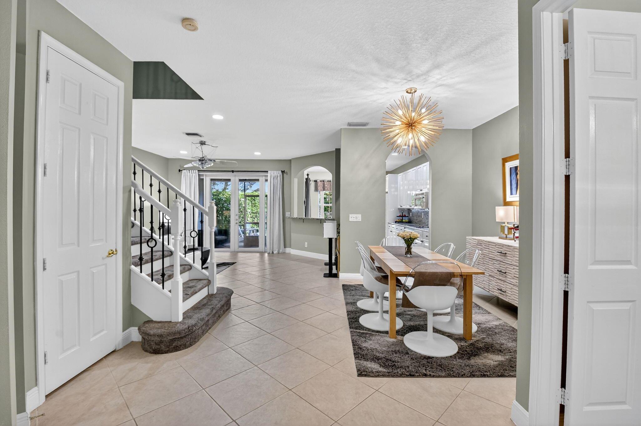 View photos, virtual tours, details... 124 Las Brisas Circle