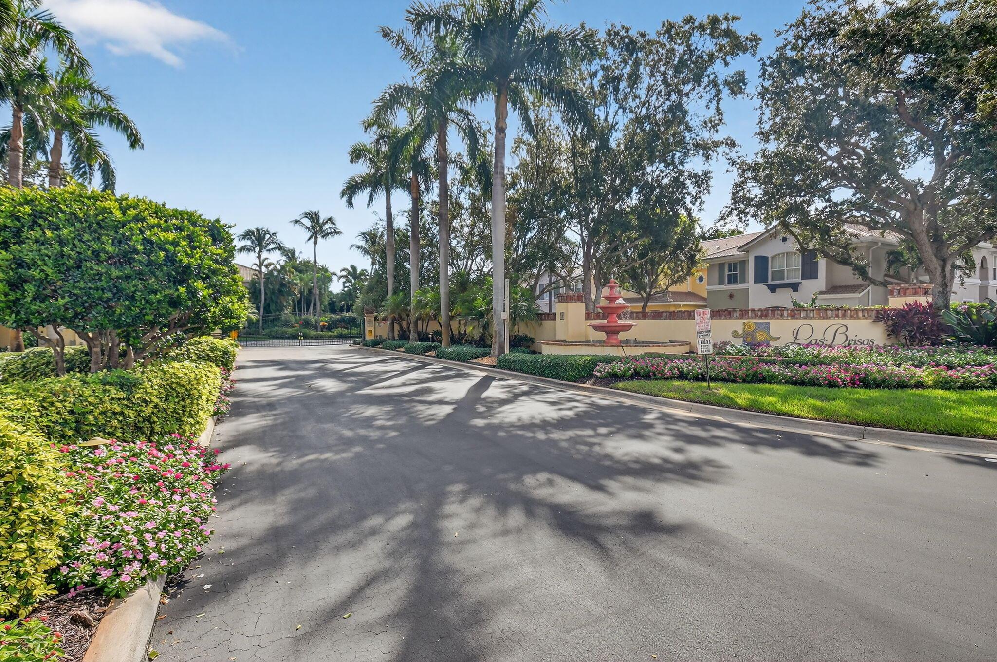 Las Brisas - Residential