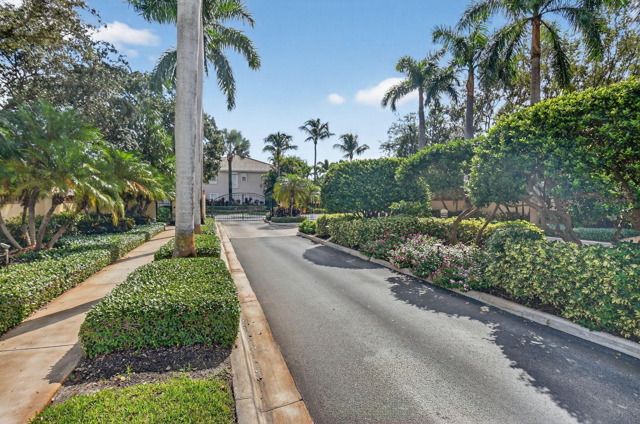 Las Brisas - Residential