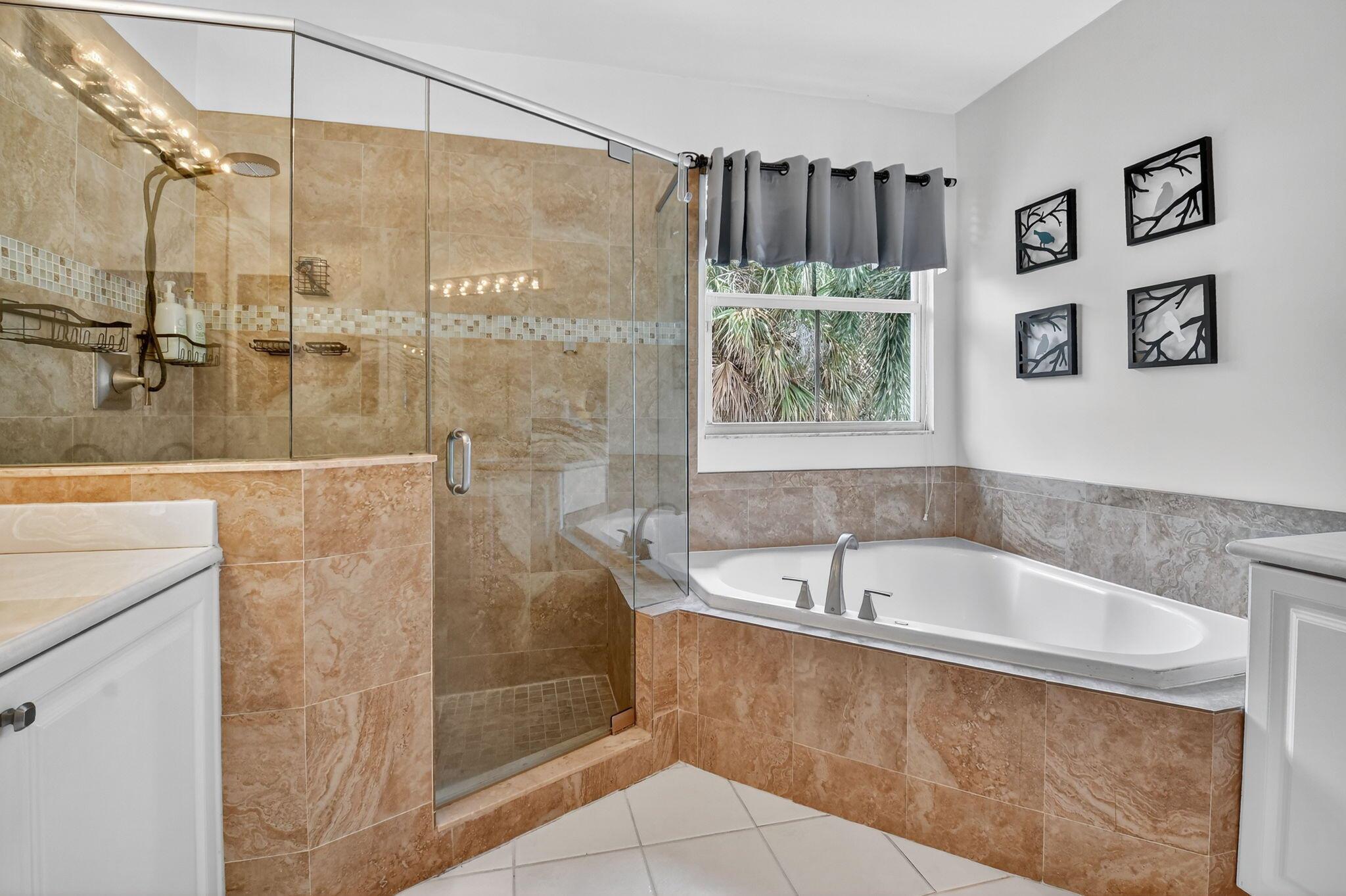 Las Brisas - Residential