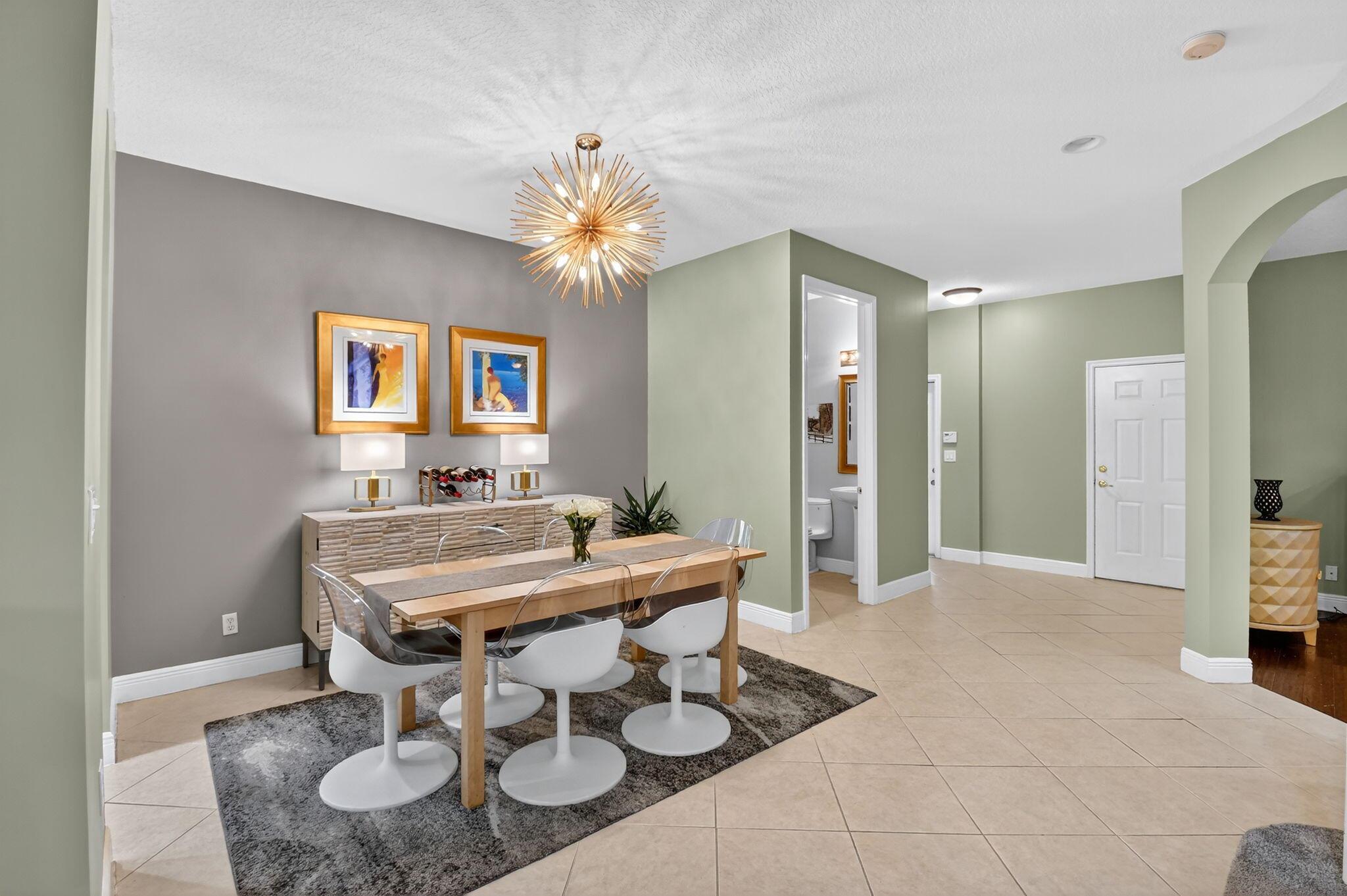 Las Brisas - Residential