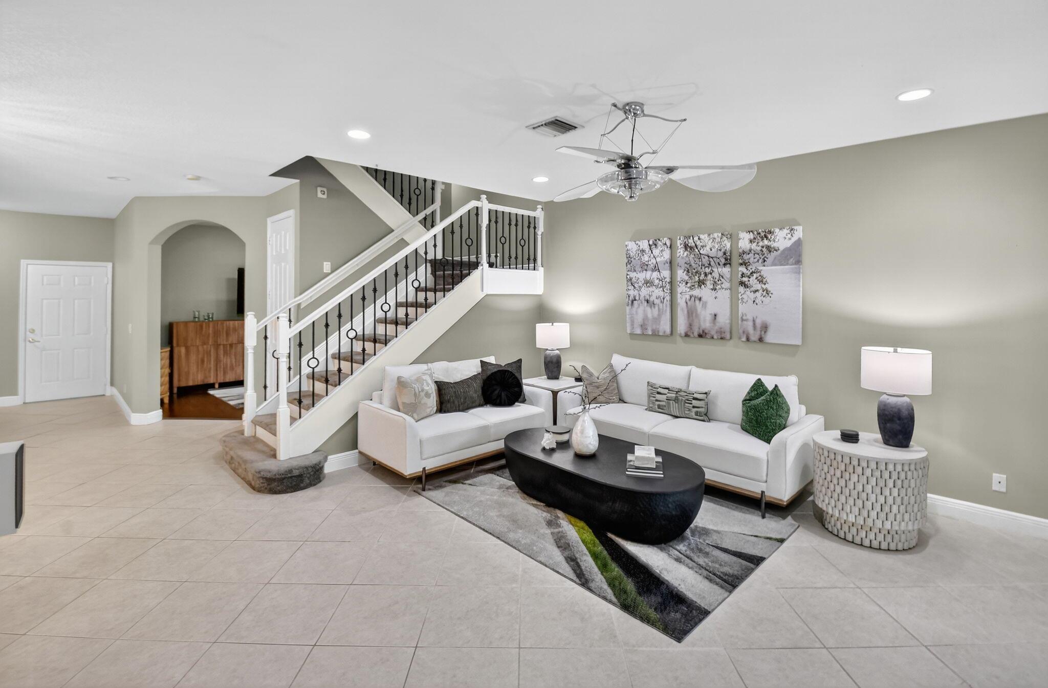 Las Brisas - Residential