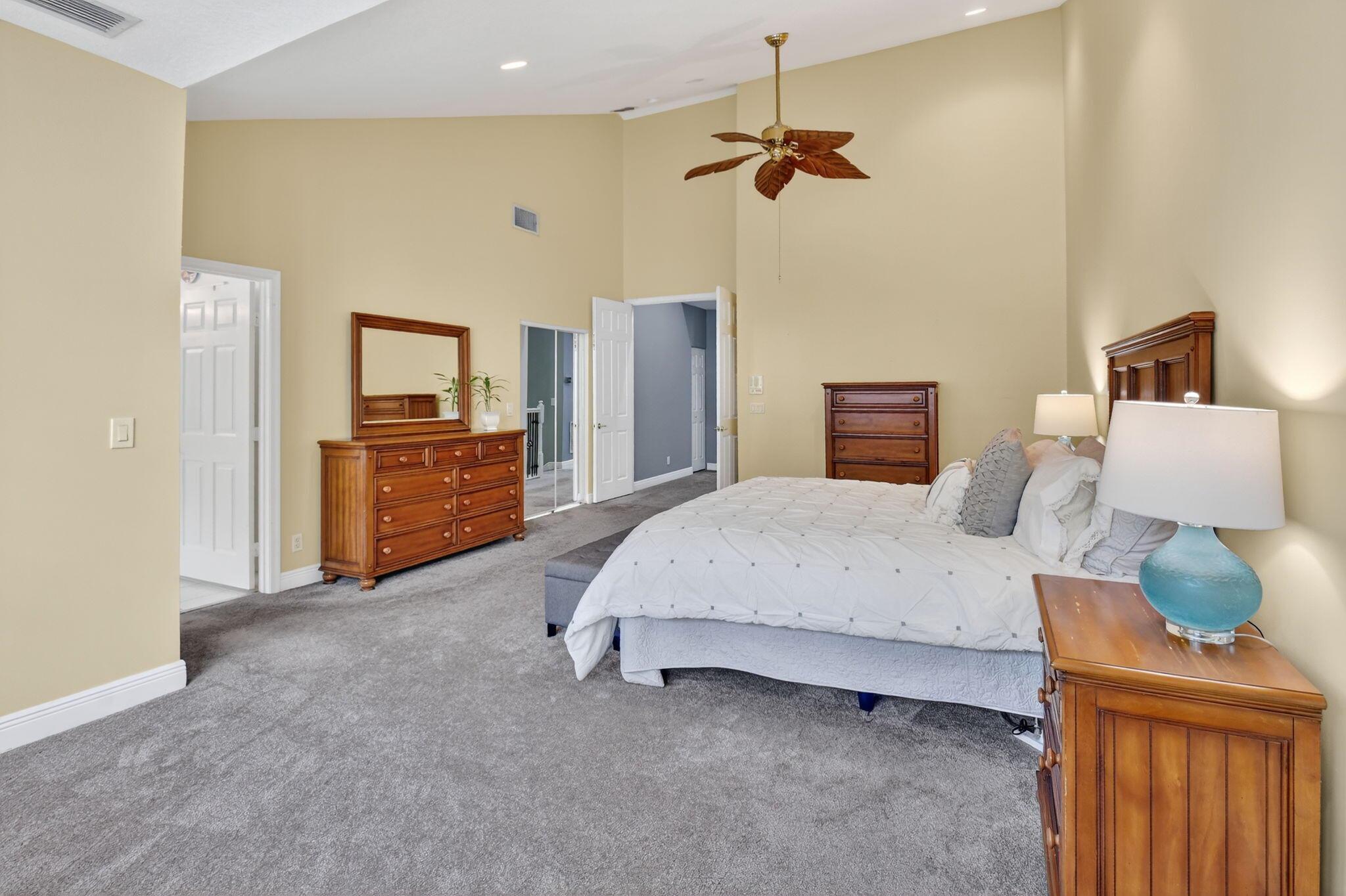 Las Brisas - Residential