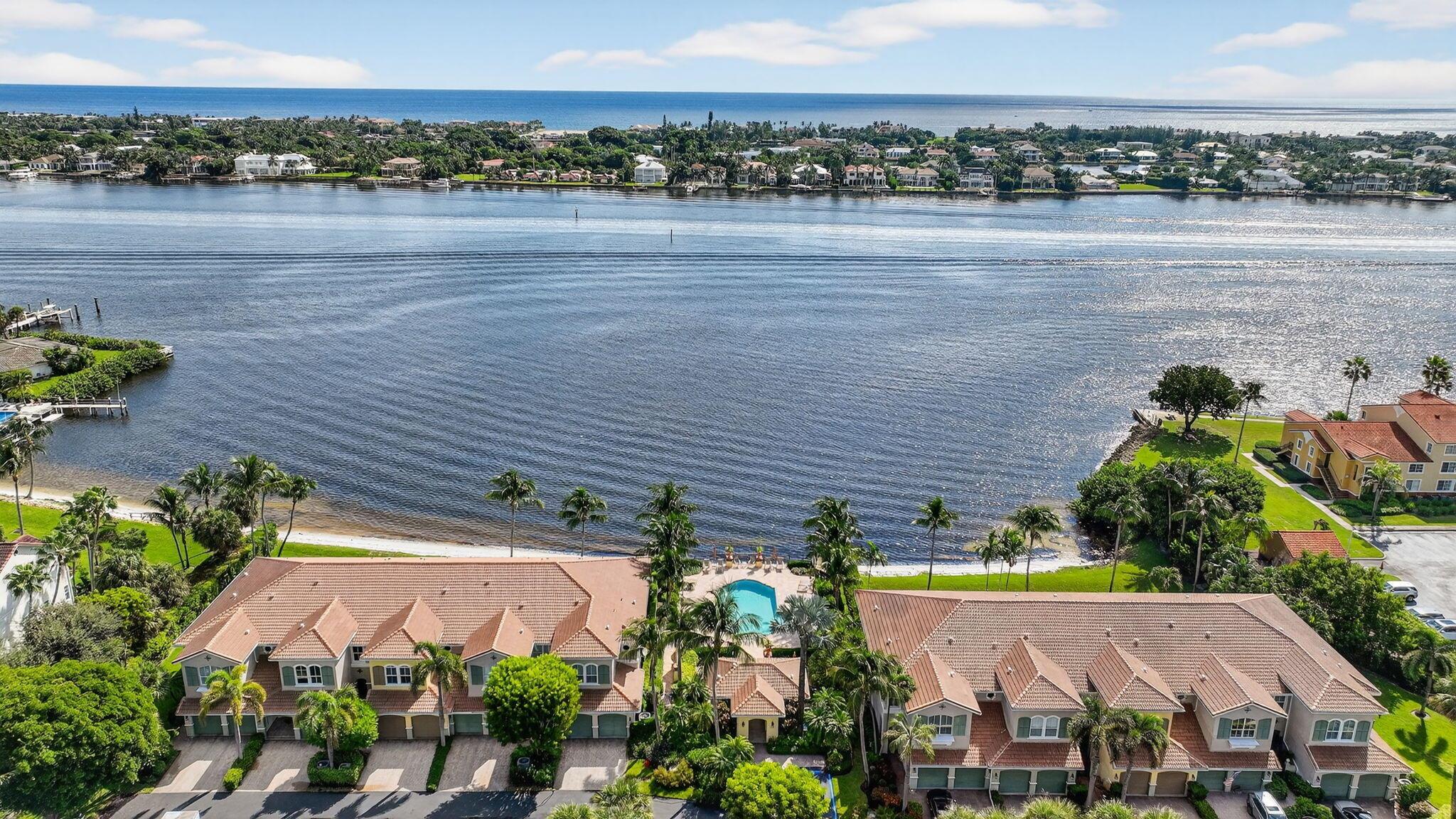 Las Brisas - Residential