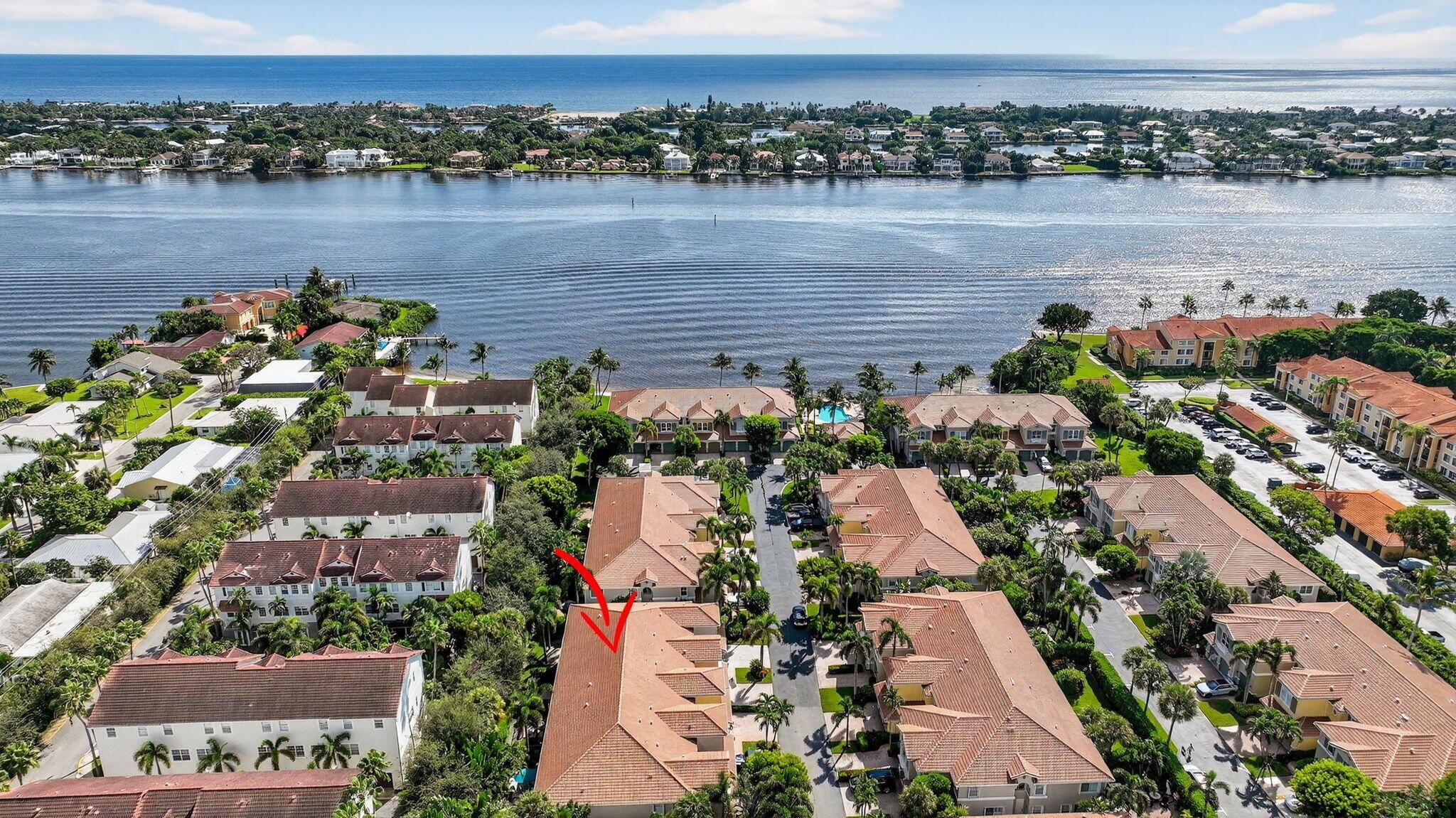 Las Brisas - Residential