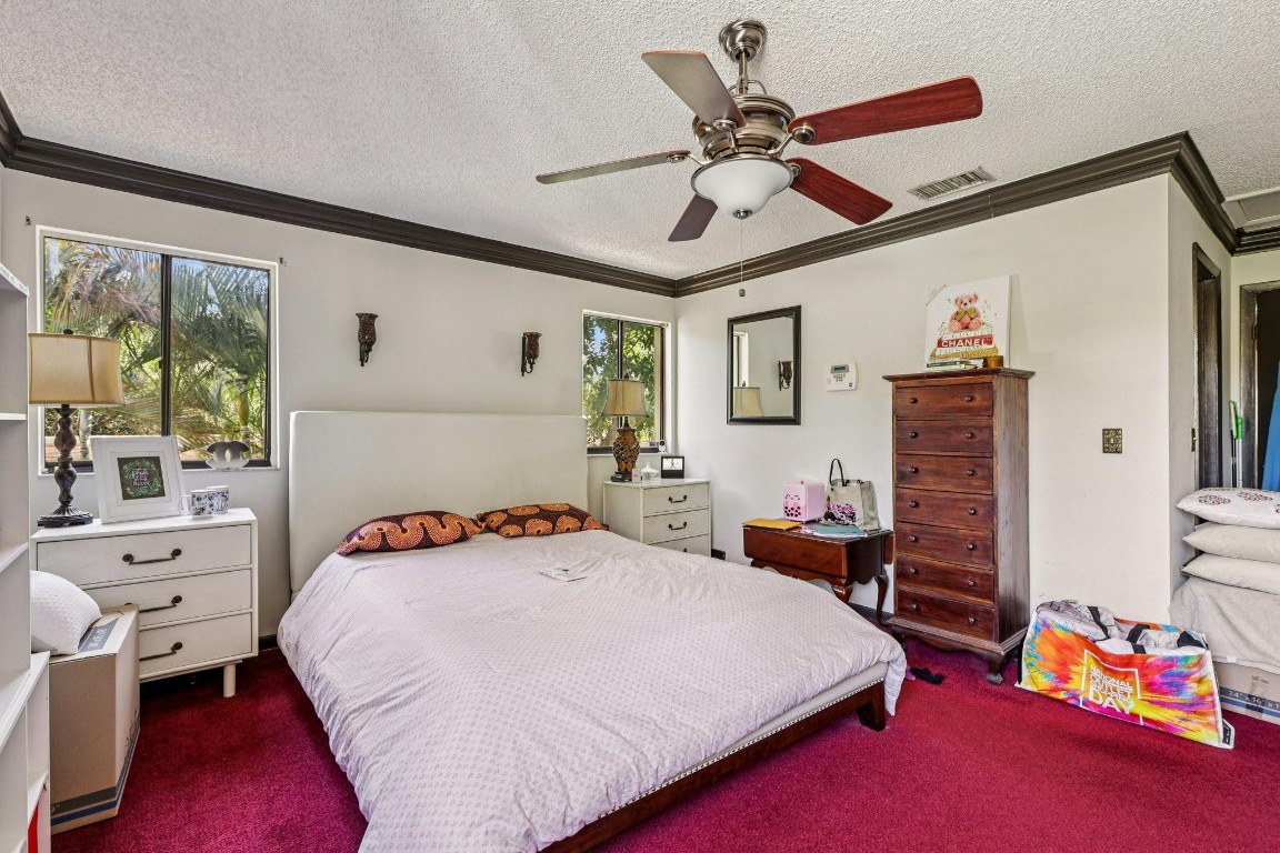 LAKEVIEW HOMES - Residential