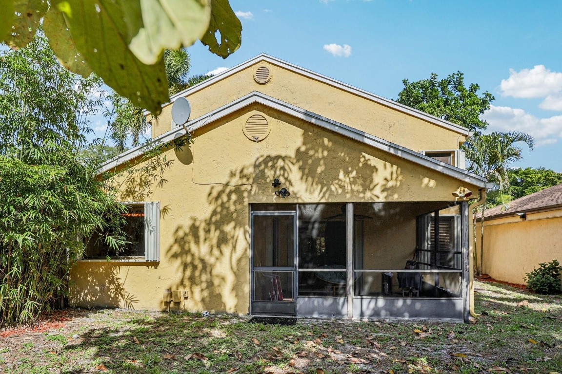 LAKEVIEW HOMES - Residential