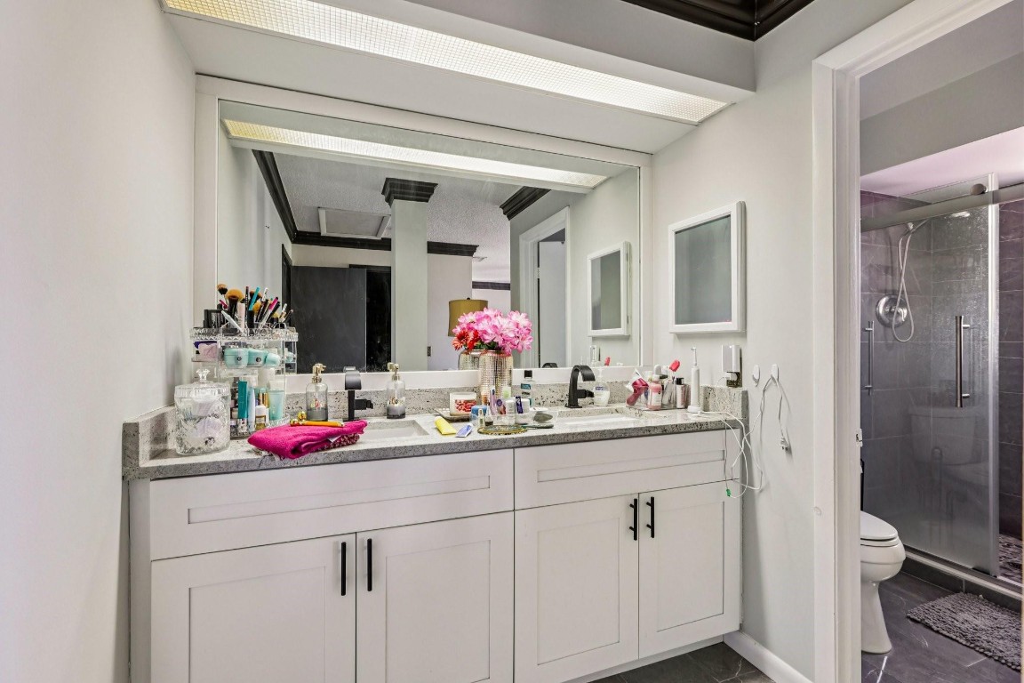 LAKEVIEW HOMES - Residential