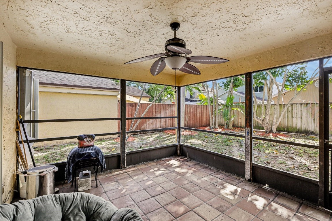 LAKEVIEW HOMES - Residential