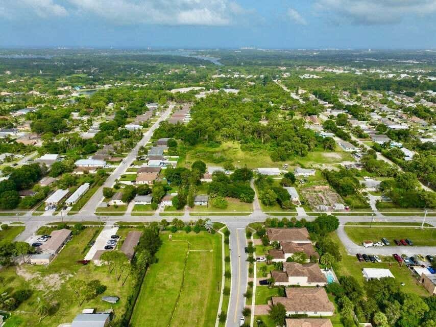 Photo of 18094 Limestone Creek Road, Jupiter, FL 33458 (MLS # B26061787)