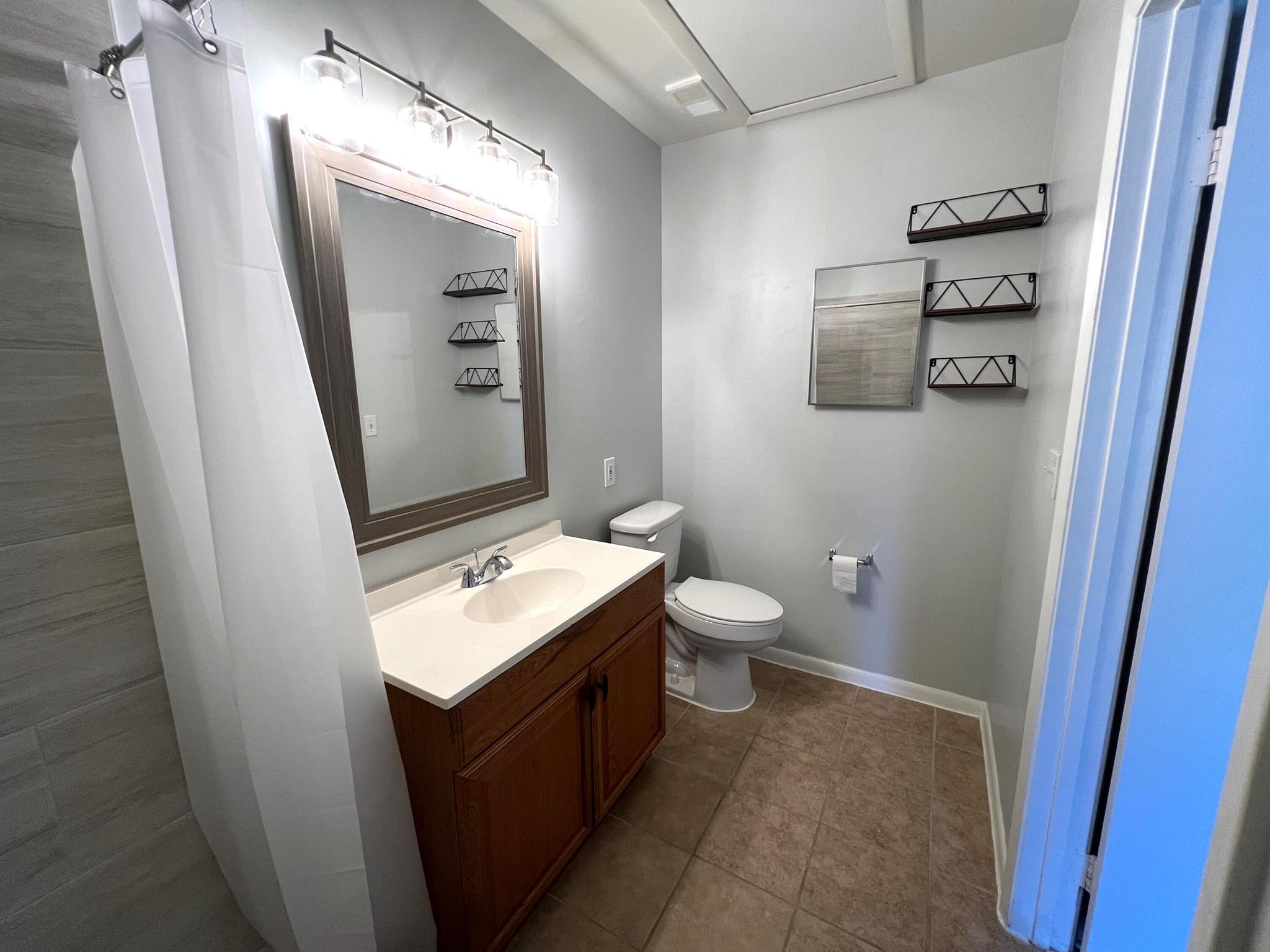 CASABLANCA ISLES CONDO - Residential Lease