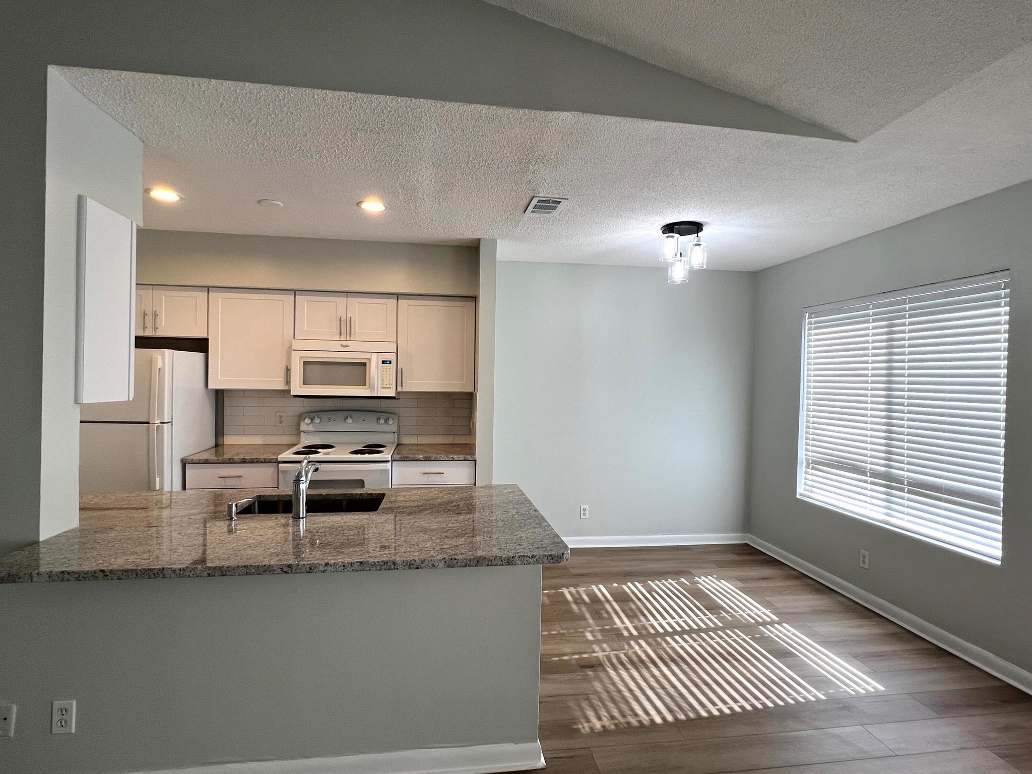 CASABLANCA ISLES CONDO - Residential Lease