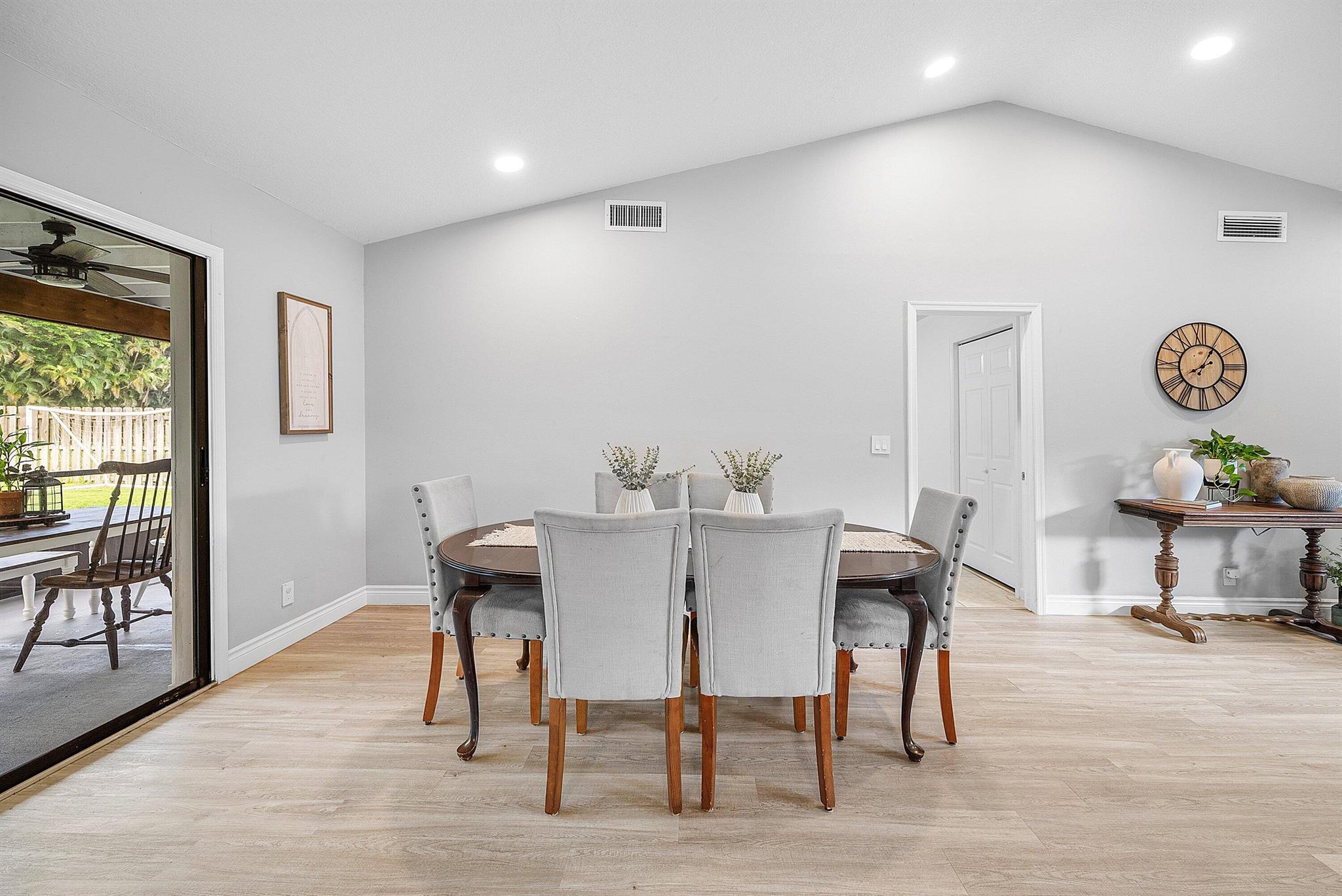 SUGAR POND MANOR OF WELLI - Residential Lease