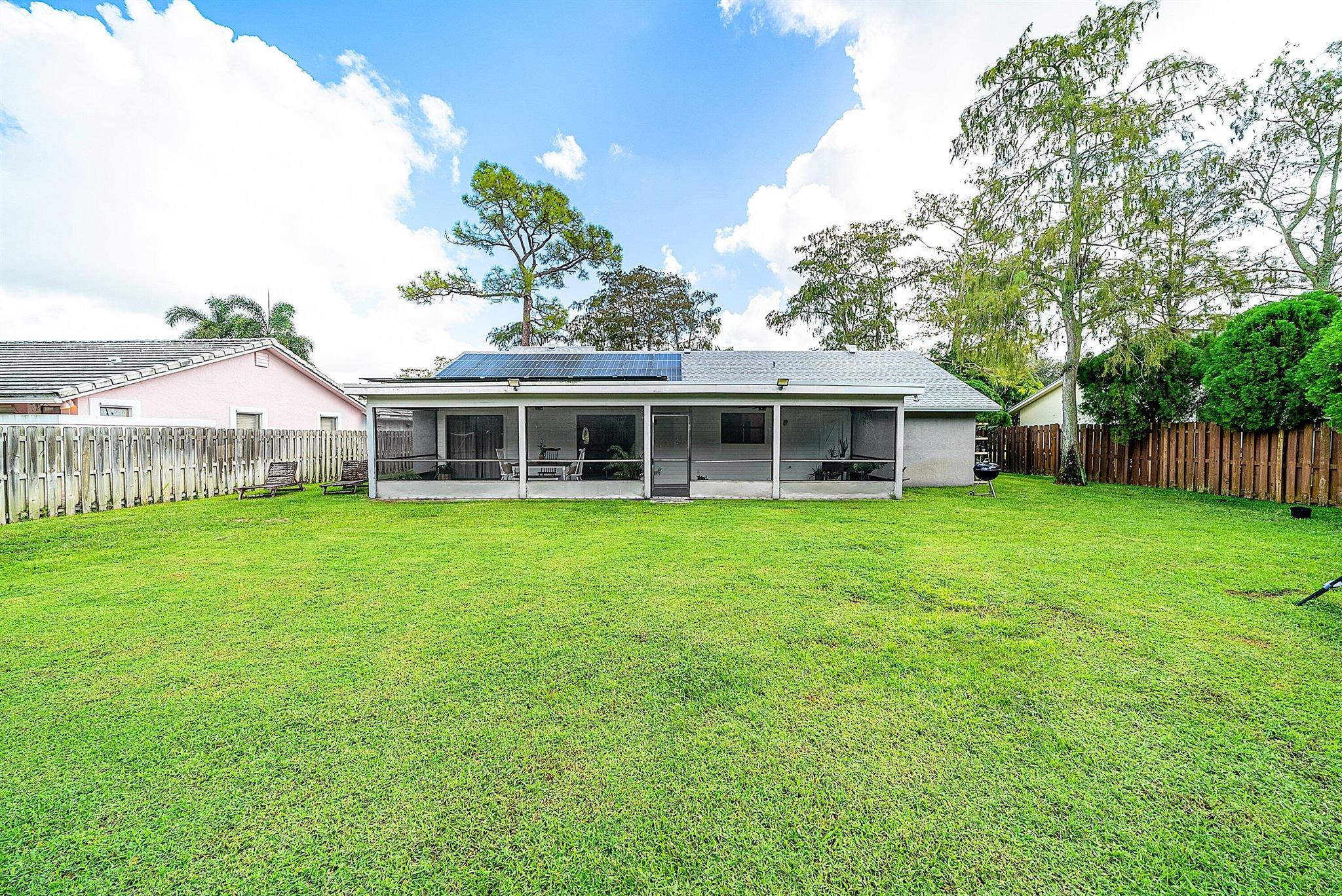 SUGAR POND MANOR OF WELLI - Residential Lease