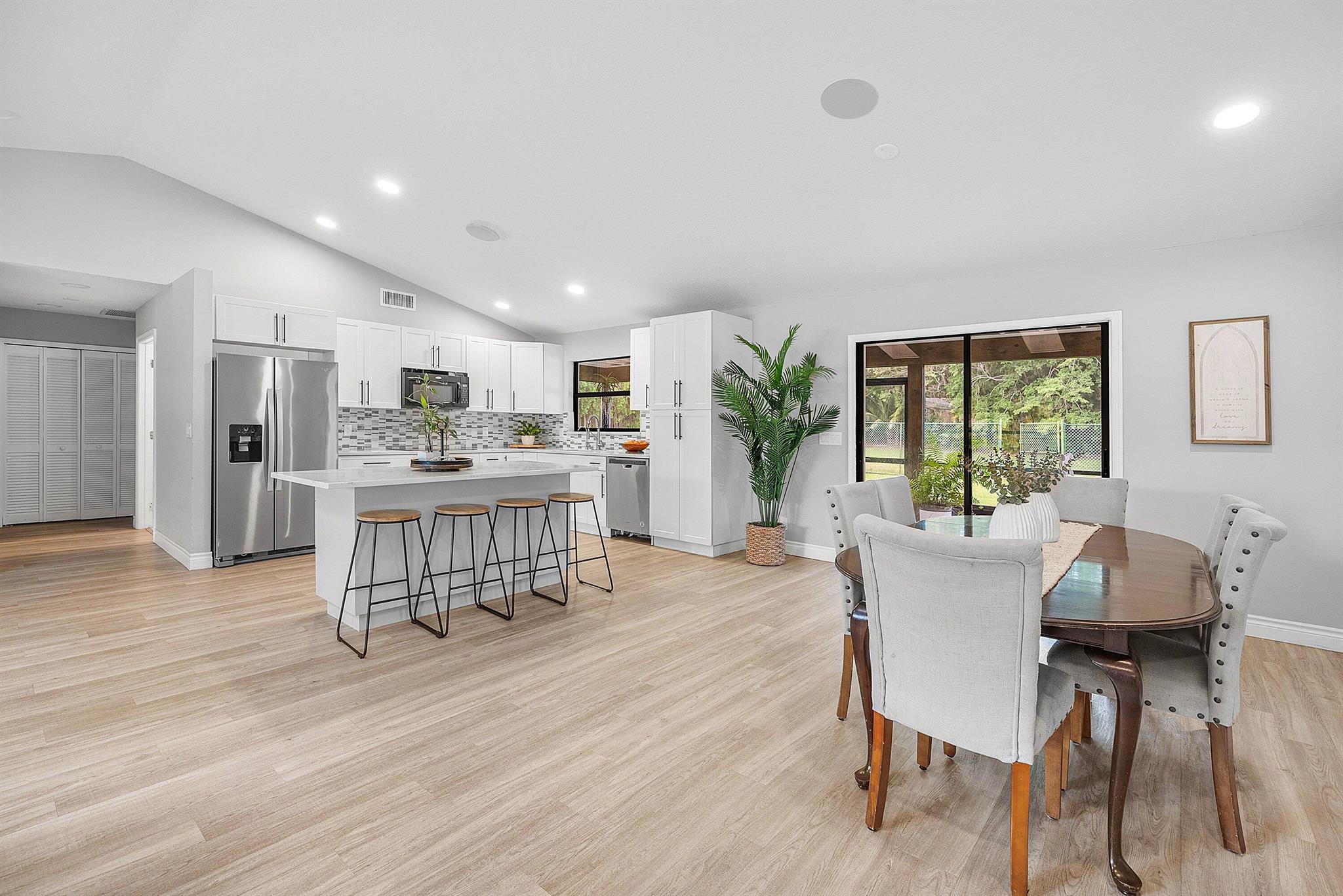 SUGAR POND MANOR OF WELLI - Residential Lease