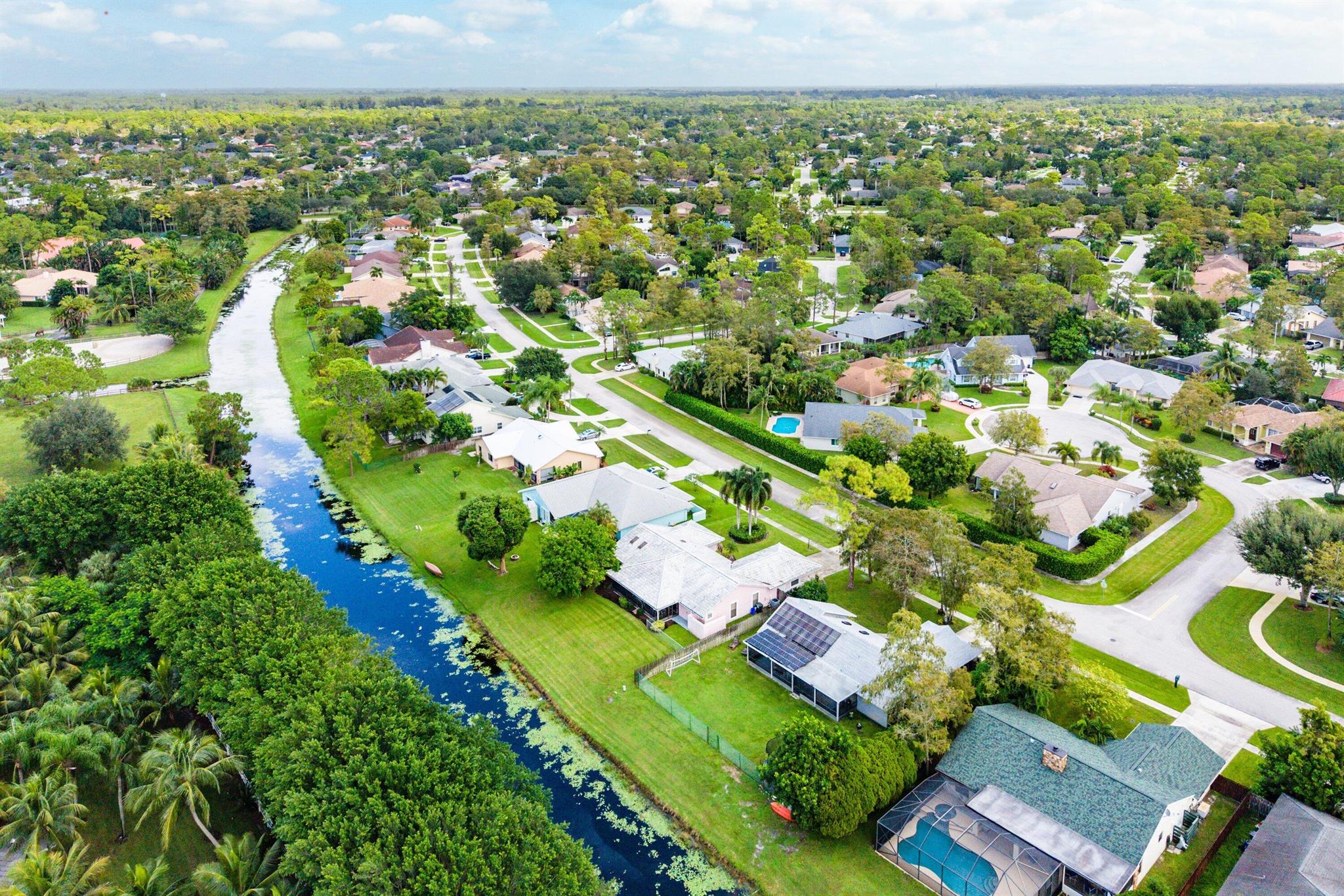 SUGAR POND MANOR OF WELLI - Residential Lease