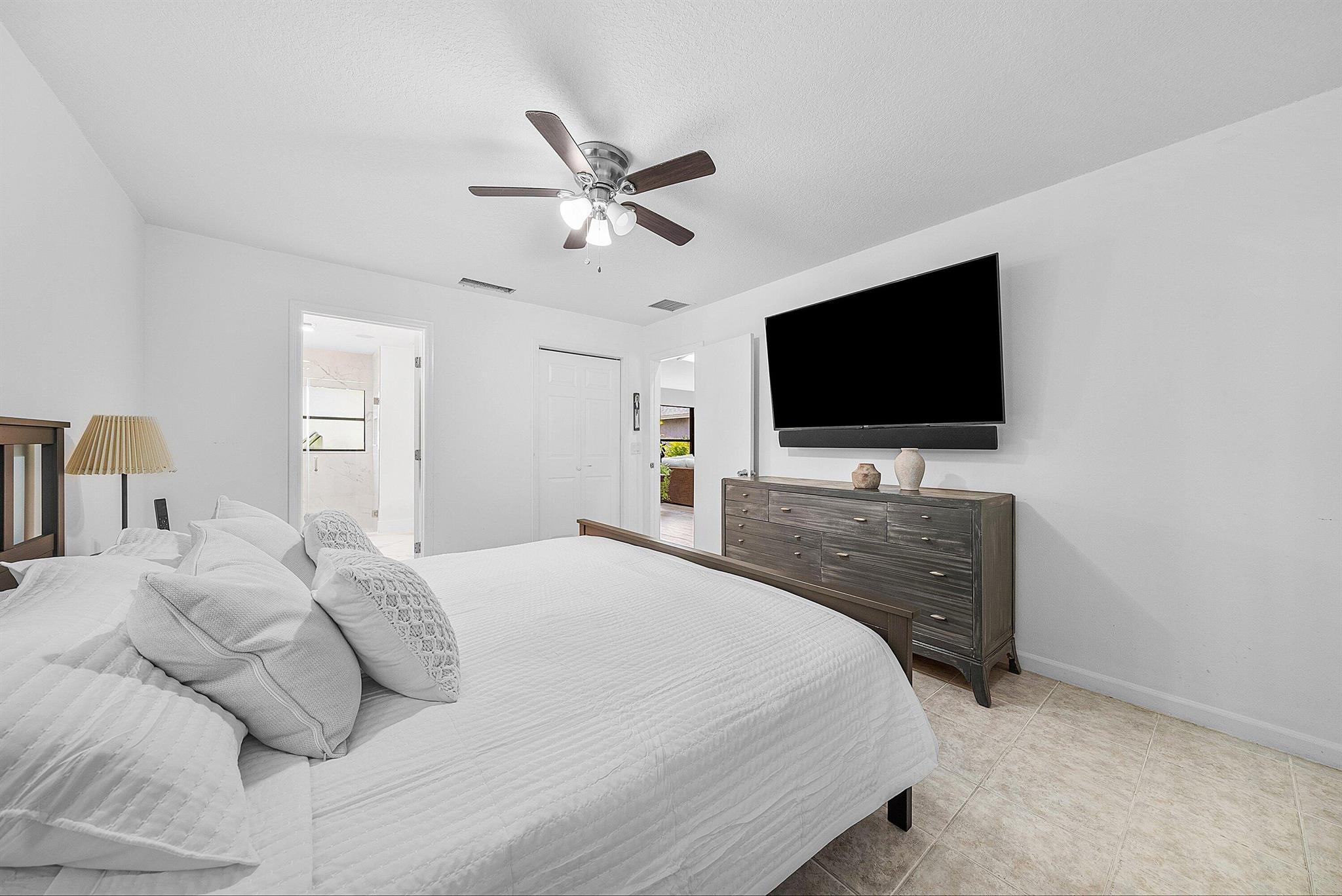 SUGAR POND MANOR OF WELLI - Residential Lease