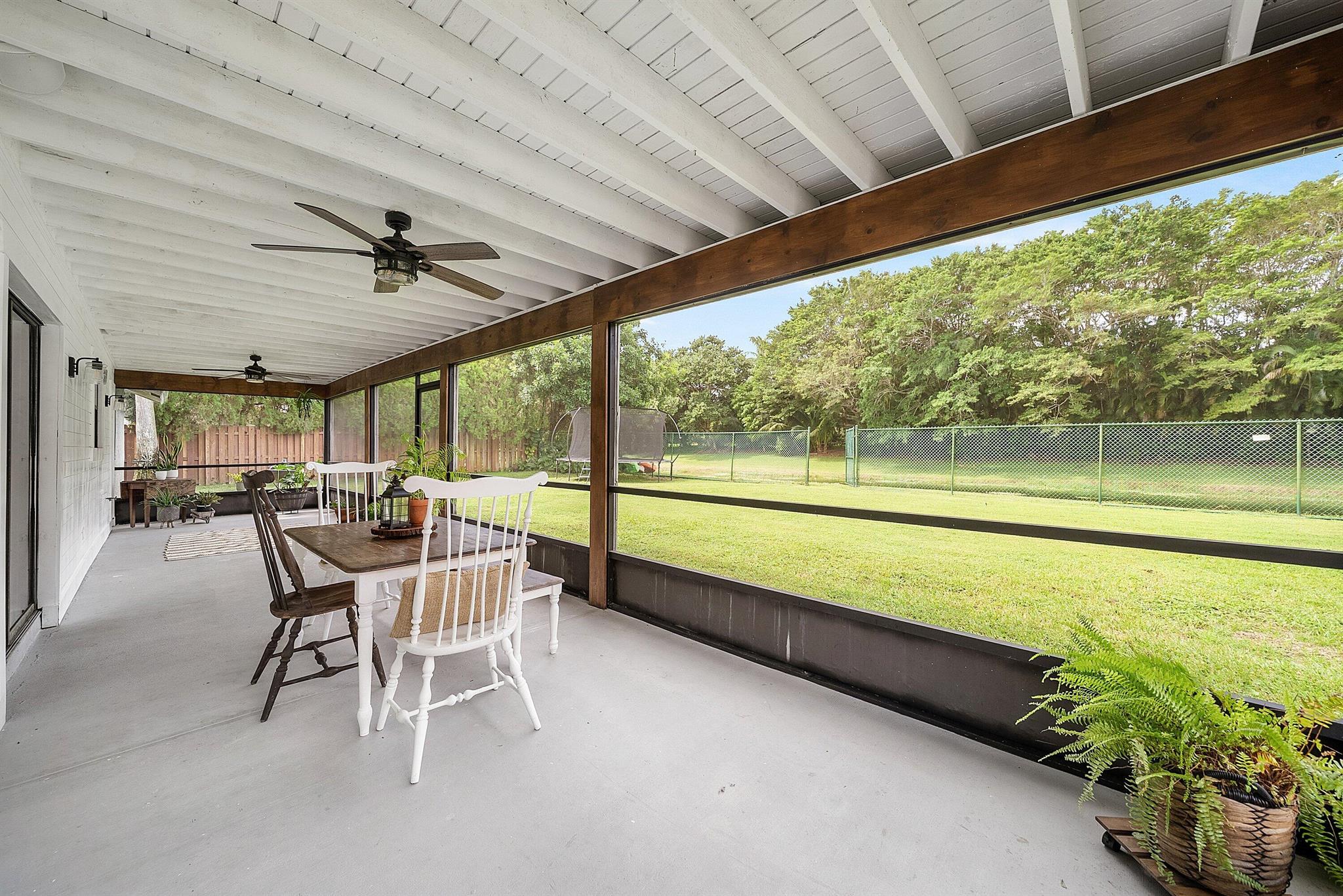 SUGAR POND MANOR OF WELLI - Residential Lease