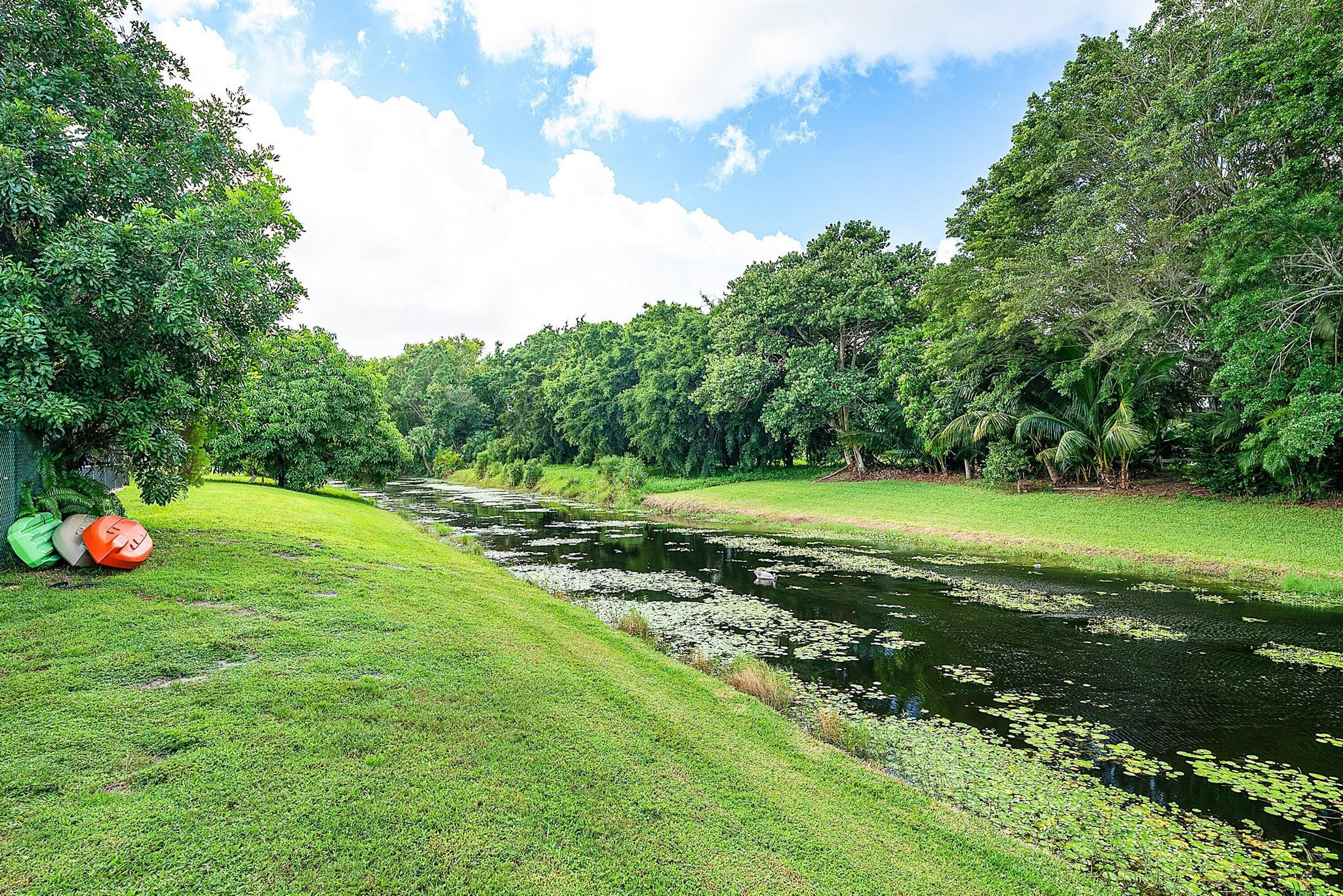 SUGAR POND MANOR OF WELLI - Residential Lease