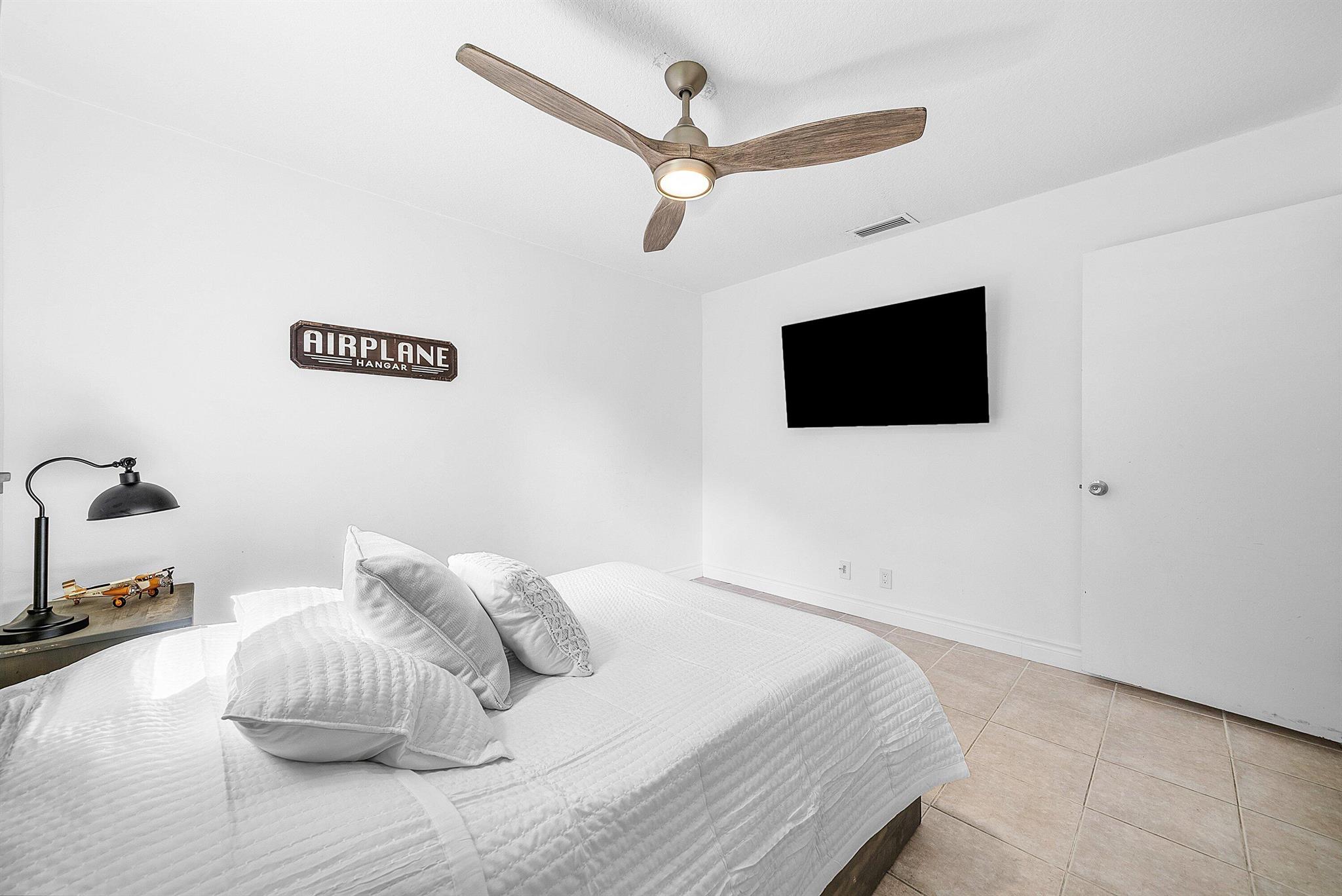 SUGAR POND MANOR OF WELLI - Residential Lease