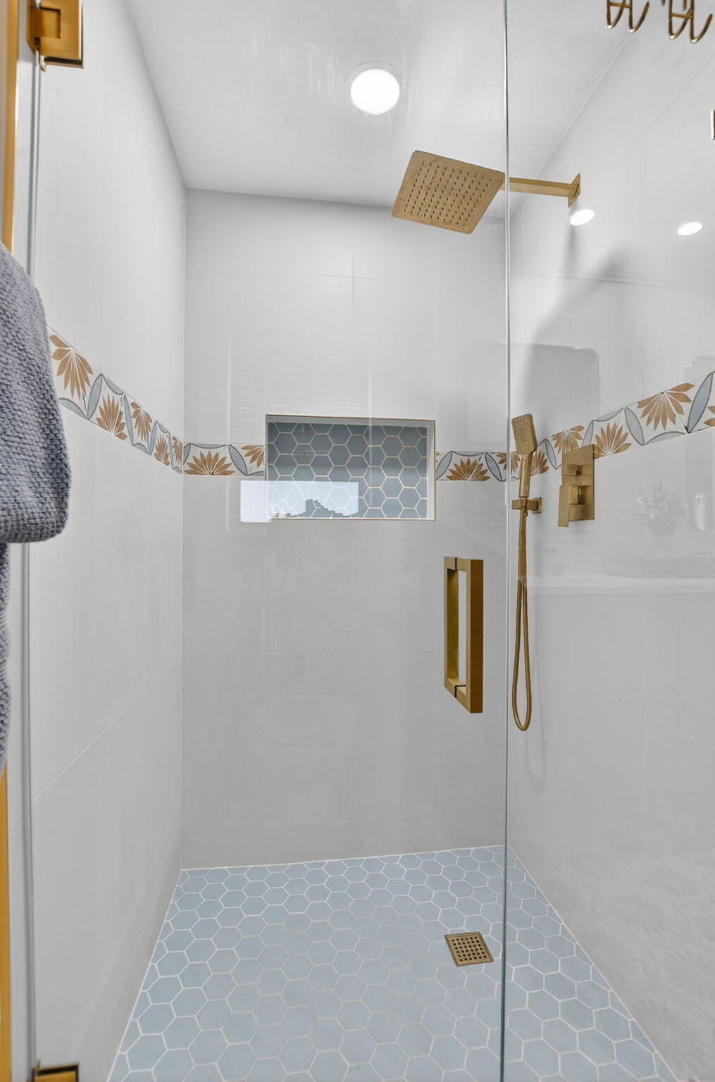 CAMINO GARDENS SEC 3 - Residential