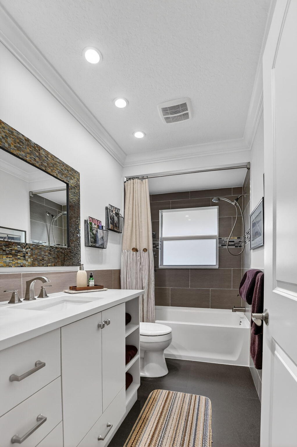 CAMINO GARDENS SEC 3 - Residential