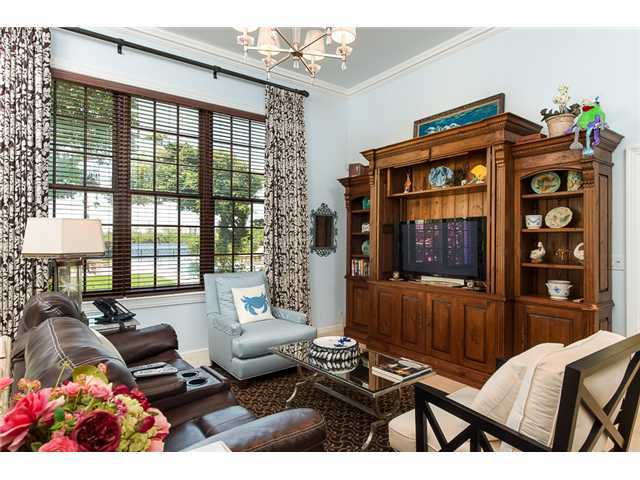 REGENTS PARK - Residential