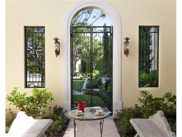 REGENTS PARK - Residential