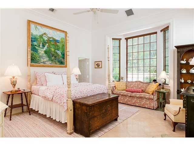 REGENTS PARK - Residential