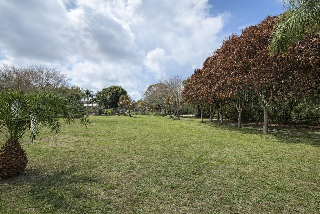 Photo of 5512 Buchanan Drive, Fort Pierce, FL 34982 (MLS # B26012380)