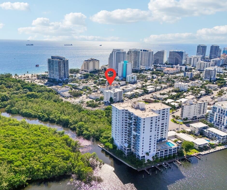 711 N Birch Road 204