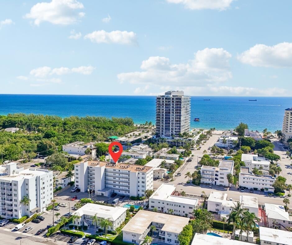 Photo of 711 N Birch Road #204, Fort Lauderdale, FL 33304 (MLS # B26089155)