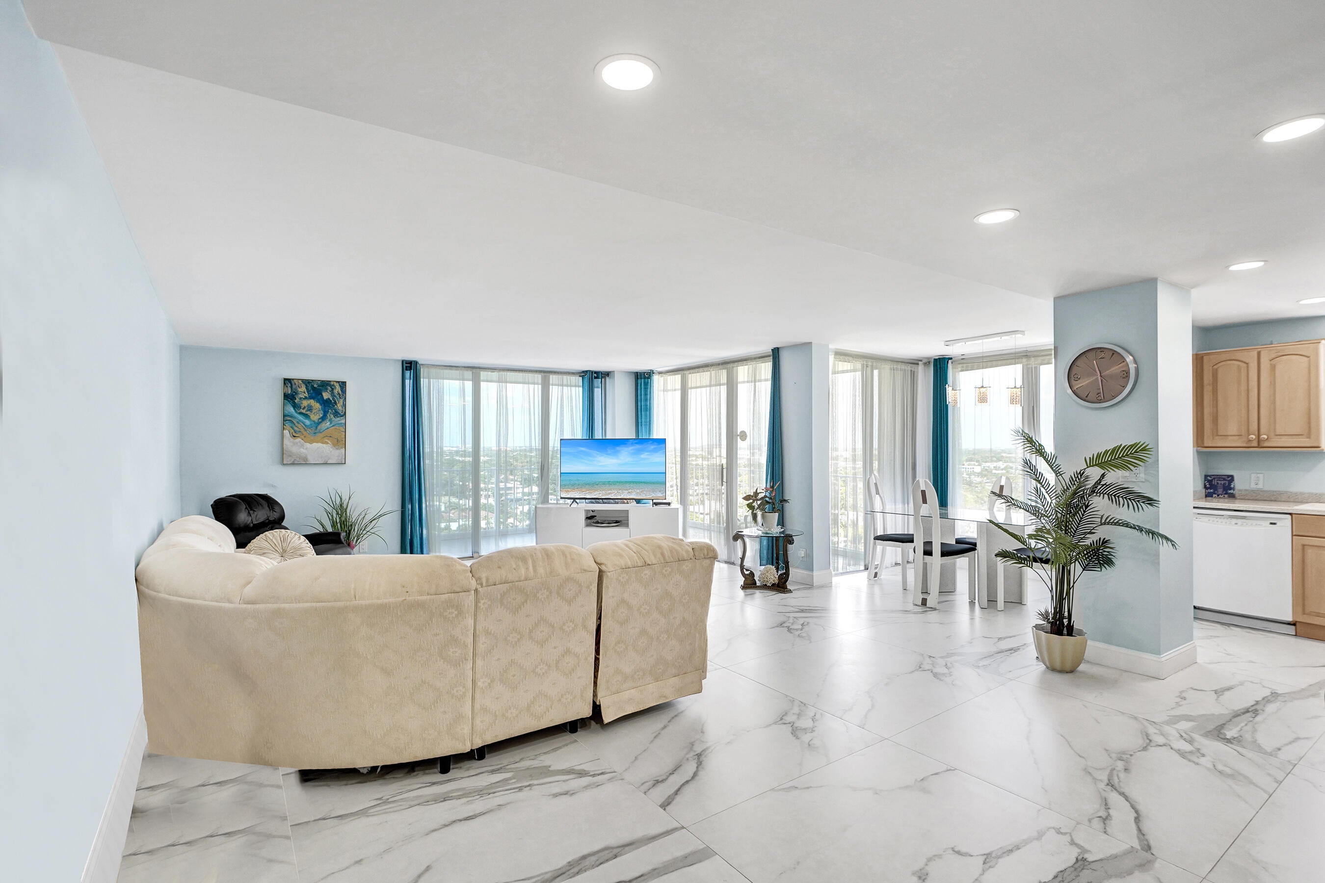 1010 S OCEAN Boulevard 1609